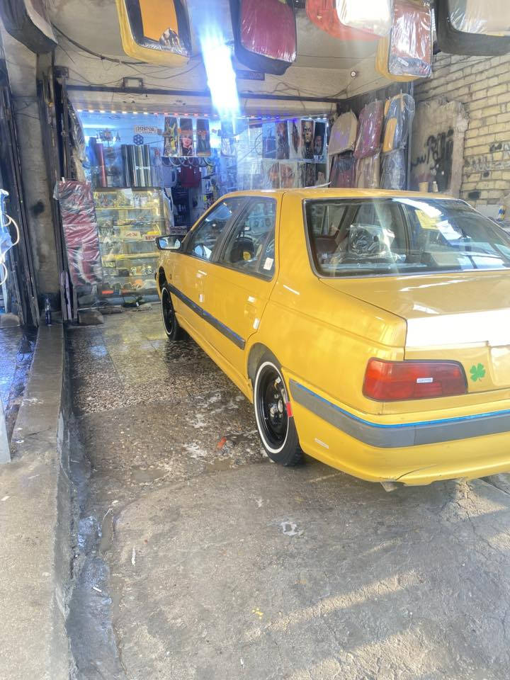 السلام عليكم 
بيجو بارص 2015
رقم بغداد نكليزي السنويه28
كير ومكينه وتبريد وتدفئه مكفولات تخم تاير جديد صدر جديد داخل كله جديد ماشيه 176حقيقي السياره كفاله بيها بس بنيد مبدل اثر رصعات وعندي القديم شرط السونار العنوان بغداد البياع 
السعر 49وبيها مجال قليل 
***********
