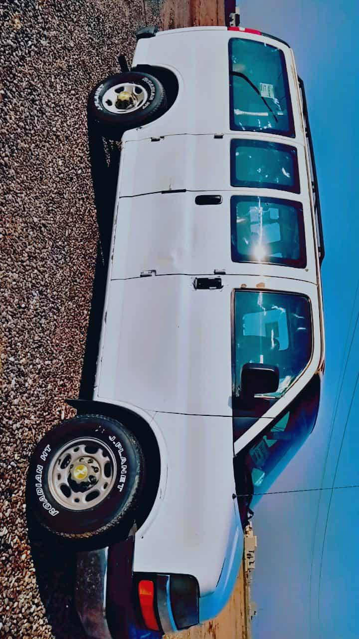 السلام عليكم. سفانه جيمسي للبيع موديل 2008 سيارة نظيفة حيل. 11 راكب بتره رقمها البصره مشروع وطني السعر 75 قفل. المكان الشرقاط /الساحل الأيسر 

رقم الهاتف: ***********
