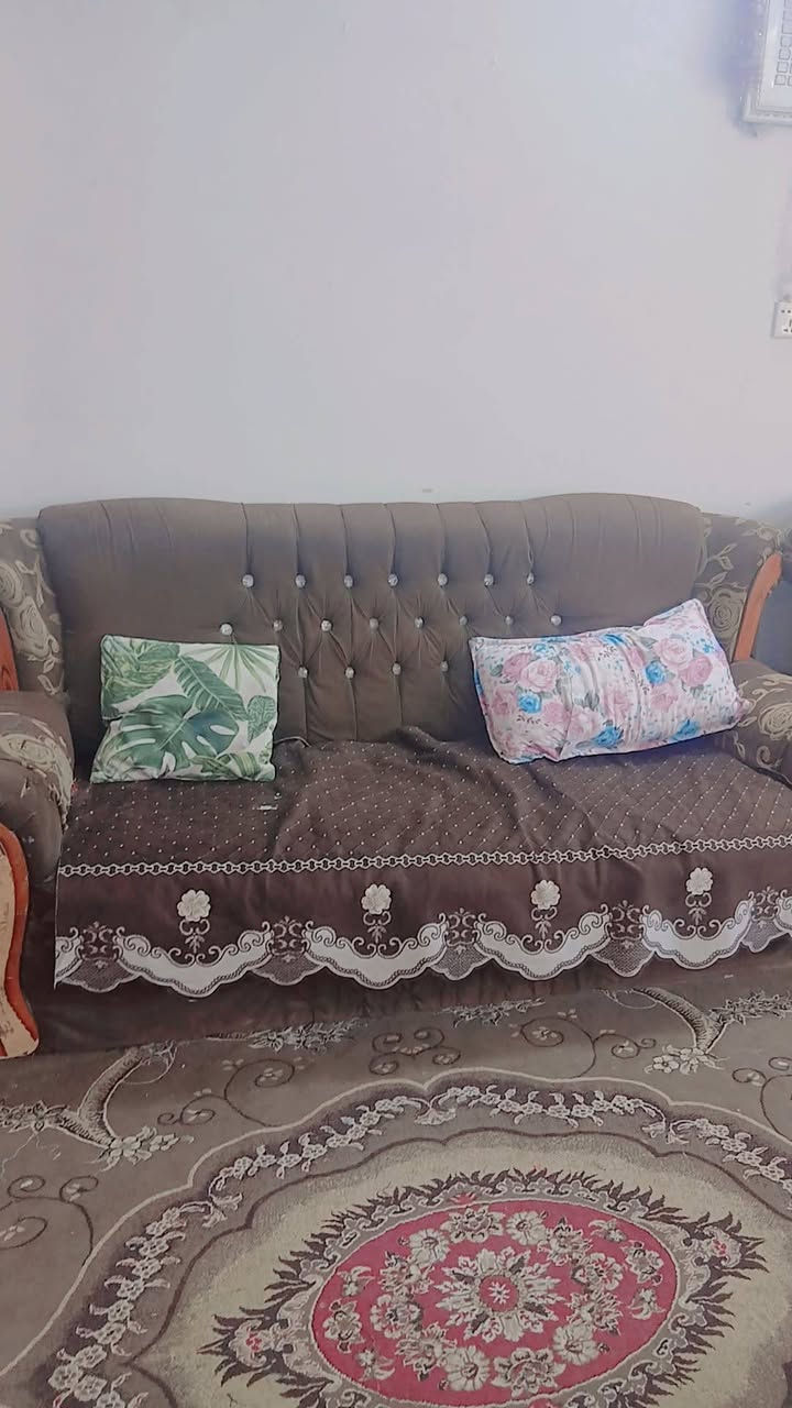 تخم ١٠ مقاعد ب ١٢٠ وبي مجال


**إذا كنت صاحب هذا الإعلان وتريد حذفه لأي سبب، رجاءا أرسل رسالة إلى الدعم الفني**