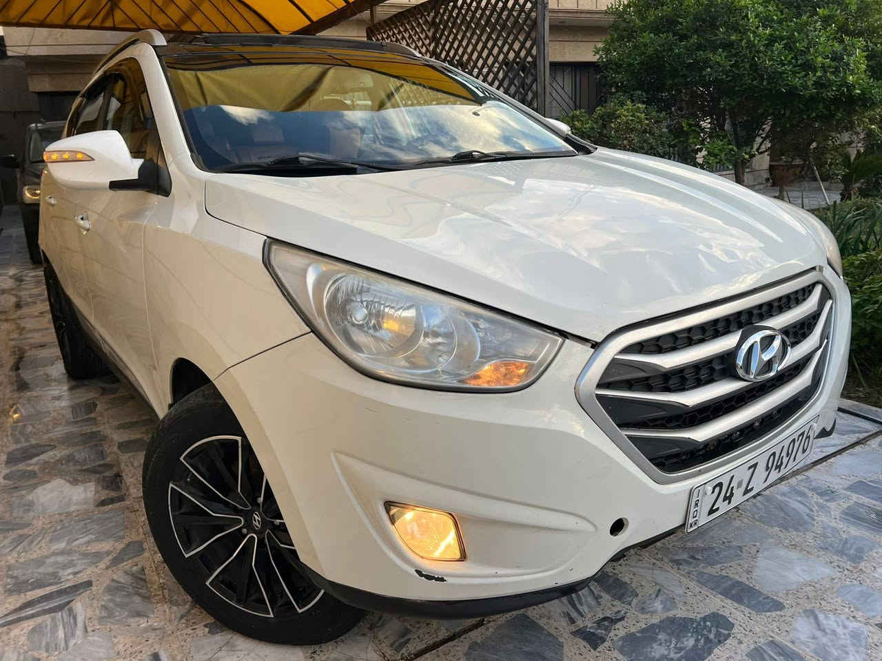 السلام عليكم 
للبيع توسان ٢٠١٢ خليجي رقم دهوك الجديد
فحص هزه كله جديد  سنويه جديد
السياره فول مواصفات 
بانوراما 
كشنات جلد قرميدي
ارضيه جلد
شاشه كامره
تبريد كله وظع شركه
وتحكمات ومكينه ٢٠٠٠ دوش المرغوب 
السياره بيه ٦قطع صبغ مكانات صبغ ابيعلك حزام
بدون دواخل
السعر ١١٢ وبيه مجال 
بغداد الكراده ساحه عقبه *********** بغداد, العراق
