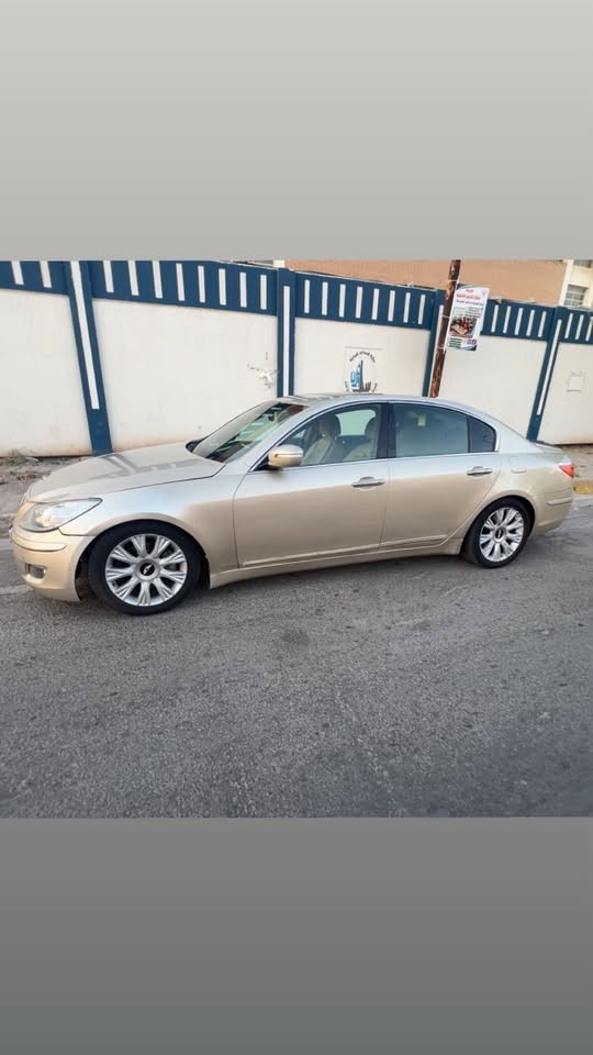 جينسز 2009 بيها قطع 2 محرك 3800
بسمي السياره المكان صلاح الدين السعر 75 
رقم الهاتف ***********
