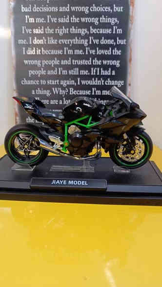 سلام عليكم ورحمه الله وبركاته 
متوفر دراجات مصغرة حديد وبلاستك تفاعليات اناره وصوت سعر لقطعا ب 13 توصيل لجميع المحافظات متوفر 
للحجز وتساب ***********
