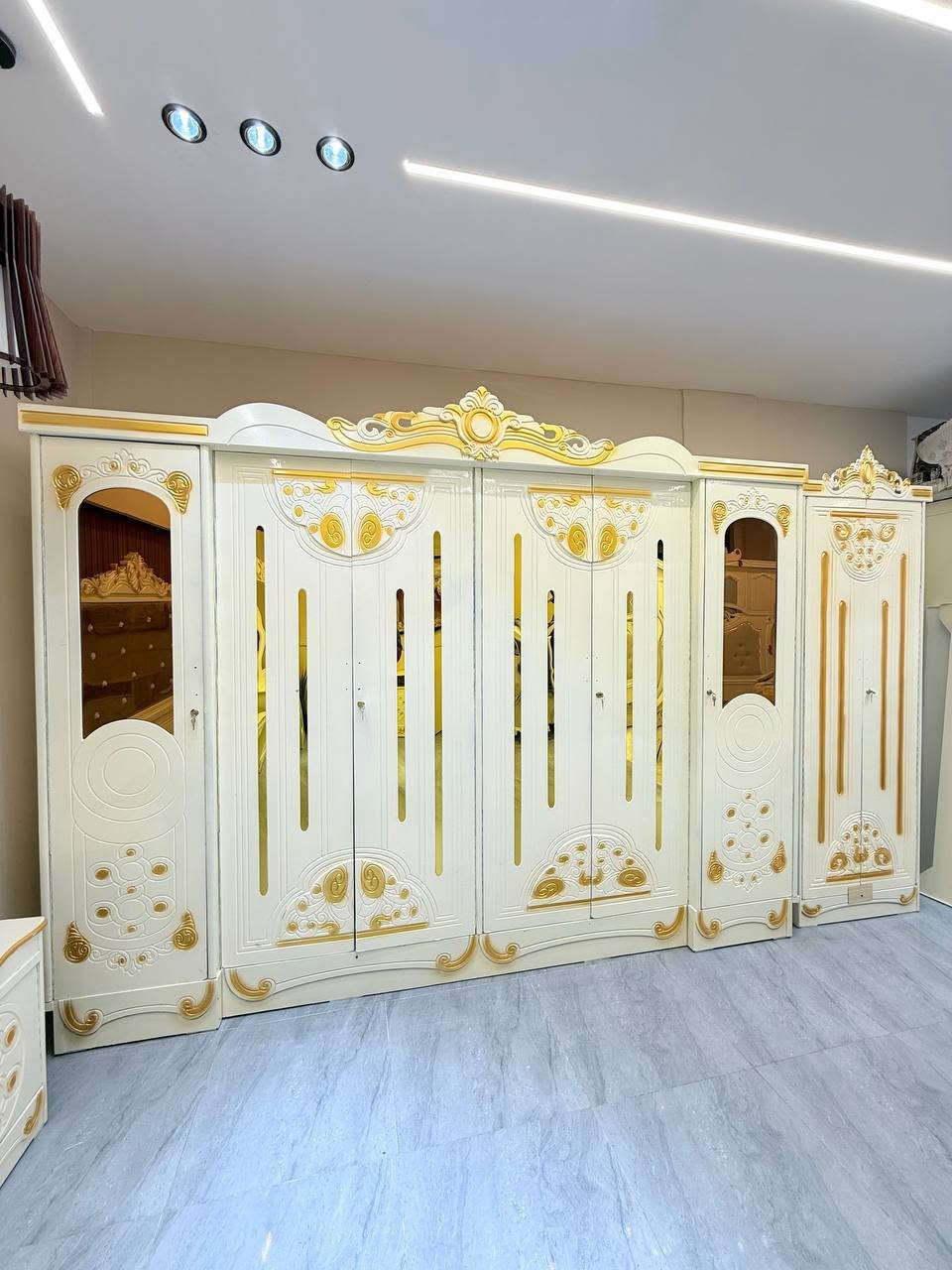 غرفة اخشاب  بسعر 950 

⚜️تفاصيل الغرفة ....⚜️

صاج خارج ٤ملم ام دي اف 🪭
وداخل صاج ٣ملم 
صبغ مرمري درجة اولى 

عدد القطع  ٧ قطع 😍
1 //جرباية  قياس  ١٦٠ × ٢٠٠ 
//ميز جانبي ايسر قياس ٥٠
2// وميز  جانبي  قياس ٥٠
3// زاوية ارتفاع مترين عرض ٨٠
4// وميز بلازمه  
5//وميز مراية ارتفاع مترين عرض ١٢٠
6// وكنتور ٦ باب  ارتفاع مترين و١٥ طول ٣ متر و١٥

القطعه الثامنة حسب الطلب شازلون
سعرها 50 الف ❤️
طابوريه 25 الف ❤️

(توصيل مجاني مركز بغداد )
التوصيل يشمل الشد مجاني 🔥
(اطراف ٥٠)
باقي المحافضات حسب البعد


**إذا كنت صاحب هذا الإعلان وتريد حذفه لأي سبب، رجاءا أرسل رسالة إلى الدعم الفني**