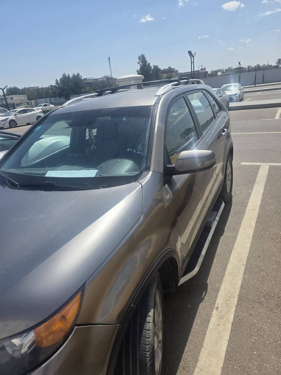 سورنتو 2013 وارد أمريكي
السلام عليكم
سورنتو وارد أمريكي ماشيه 92 الف ميل حقيقي  حادثها سرقه جاملغ وبنيد ومصبوغات جاملغ الثاني وباب السايق والصدر للجماليه بدون معجون بدون حادث
المكينه سته سلندر دوش 3500 جديده ما مفتوح بيها برغي
السياره رقمها بغداد بسمي سنويه ورقم وهزه جديده
الصدر (حداديه السياره) نص عمر للامانه
التبريد ثلج
السعر 127 وبيها مجال 
العنوان بغداد الشعب
***********
