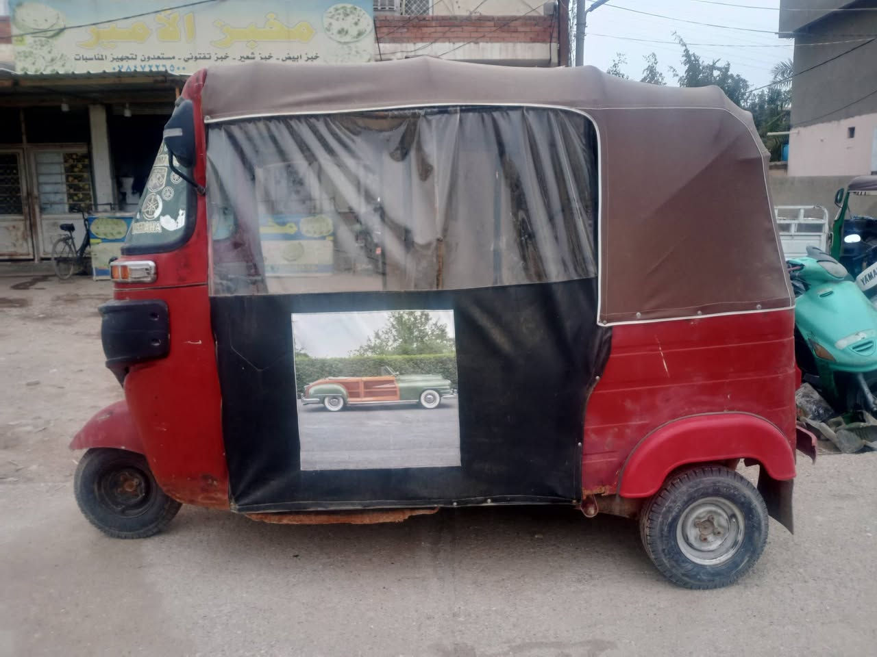 تكتك موديل 2017 شهر ال 9. بيها مكينه مال20  نقصها عينه وصبغ عام السعر 3/750 وبيها مجال 
*********** رجاء الموشراي لا يتصل
