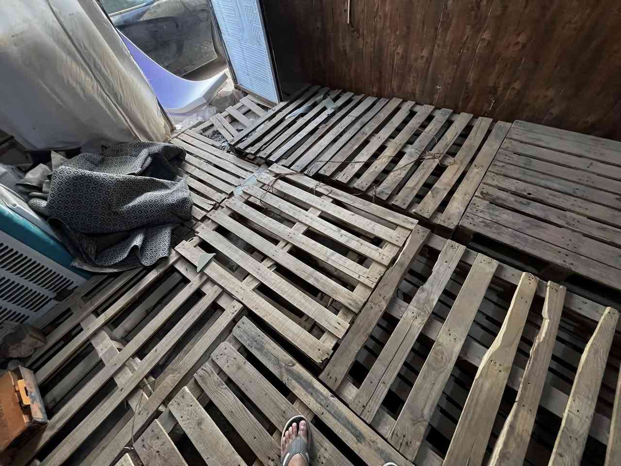 السلام عليكم سكيب عدد 18 للبيع بيعه وحده سعر نهائي 3 ونص ومبرده بعده كارتون مشتغله 10 ايام بعده جديده كلش سعره 75 الف مكاني ناصريه حي الشهداء ***********
