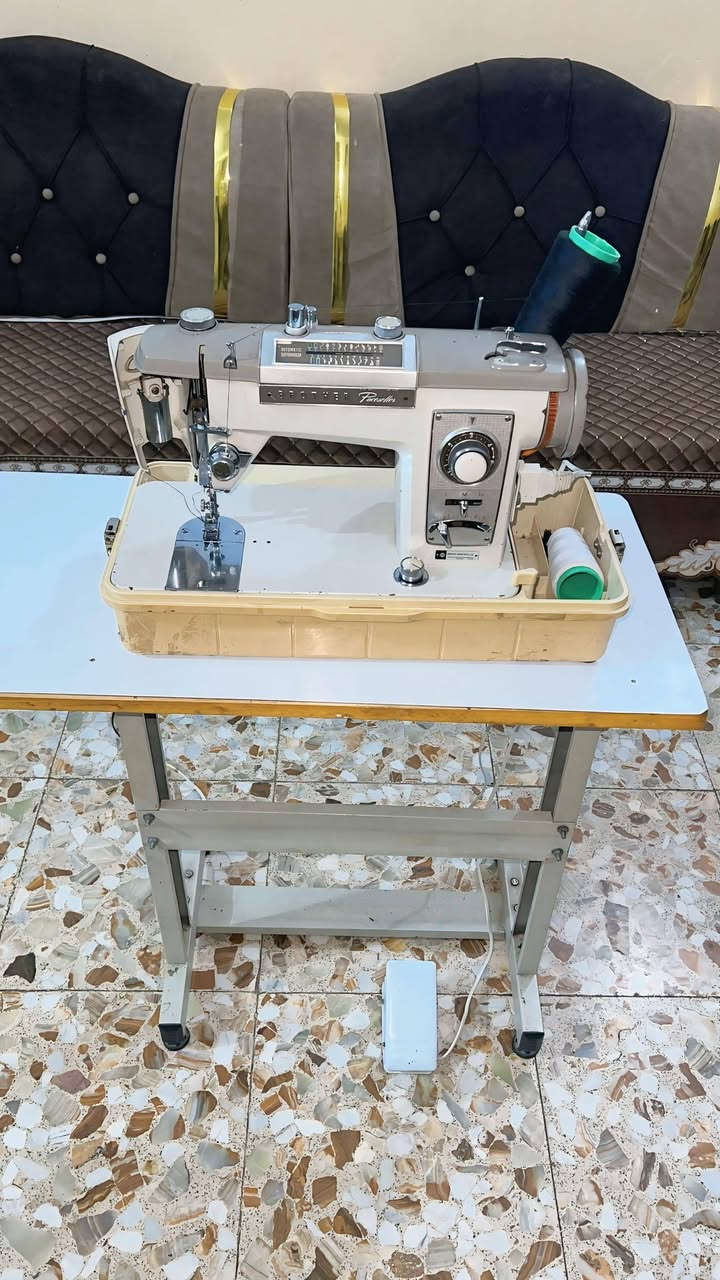مكينة خياطه براذر منزلي الأصليه صوت كاتم نضيفه جدآ ماطور خارجي واقل كهرباء 
اشغلها اشتريتها واستعملتها بس
 شهرين وسبب البيع ملتزمه بشغلي ومعندي فرغه اشتغل بيها      الحمزه الغربي 
السعر ع الخاص


**إذا كنت صاحب هذا الإعلان وتريد حذفه لأي سبب، رجاءا أرسل رسالة إلى الدعم الفني**