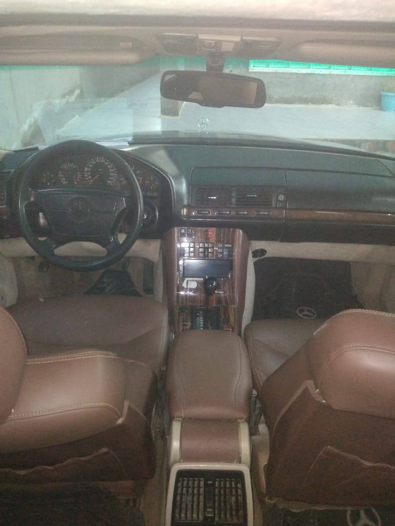 للبيع فقط 
مارسدس شبح موديل 1992
رقم بغداد الماني 
سياره مصبوغة عام جماليه بيه معجون قليل جاملغ الخلفي
محرك بلادي شرط
كير ومحرك شرط مكفول 
سياره حلوه احلى من الصور 
ترايك وين ماتريد 
التبريد قبل فتره فصل كان شغال 
مكان السياره صلاح الدين الضلوعية 
السعر 72 بيه مجال 
السياره بدون مراوس فقط بيع 
***********
