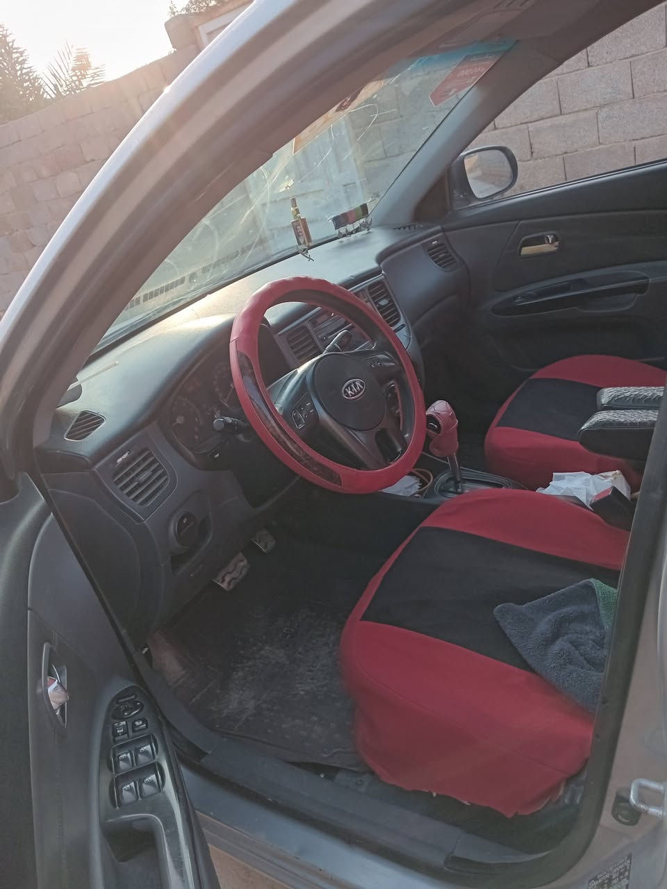 سلام عليكم كيا ريو ١٢ سياره حلوه وجاهزه مكينه وكير وحداده وكهربا ئيات وتبريد سنويه جديده السعر ٣٨ ناصريه ***********
