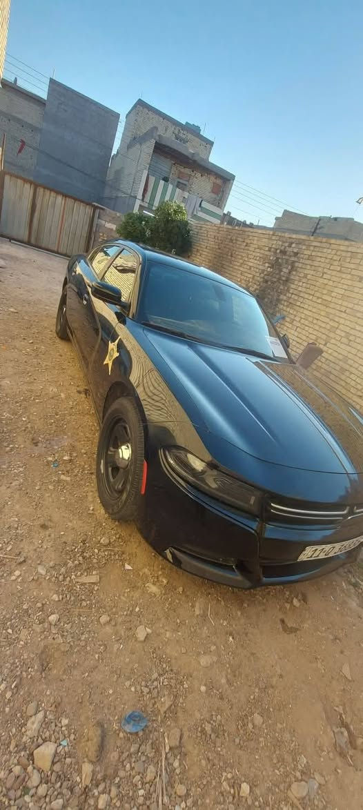 السلام عليكم 
جارجر بوليسي أصل 2023
8سلندر منضومه غاز شادلها 
ماشيه 36كيلو 
تو ويل 
الحادث كما موضح بل صور بس قبق جنطه مبدل 
مكان بغداد 
السعر 230
***********
