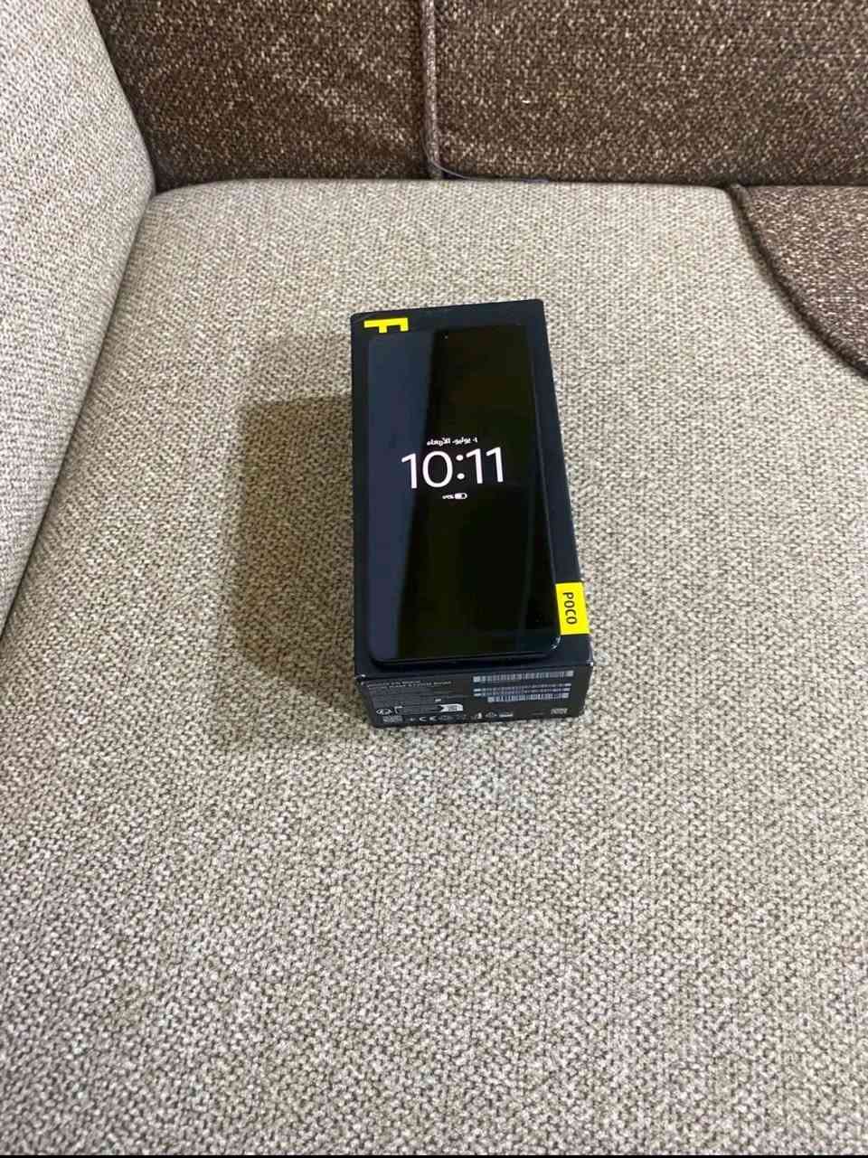 سلام عليكم بوكو f6 ذاكره 512رام 24 بوبجي 120فريم جهاز مكفول بس بيه طخات خفيفه ما مأثره على أي شي سعره 350وبي مجال للشراي خاص مفتوح واتساب ***********
