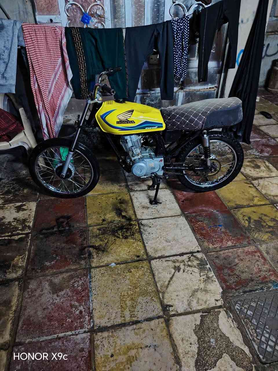 ألسلام اربعه كير للبيع كلك مال شغل سعر 250وبيه مجال حك جيه مكان نجف جرييه
رقم ***********
