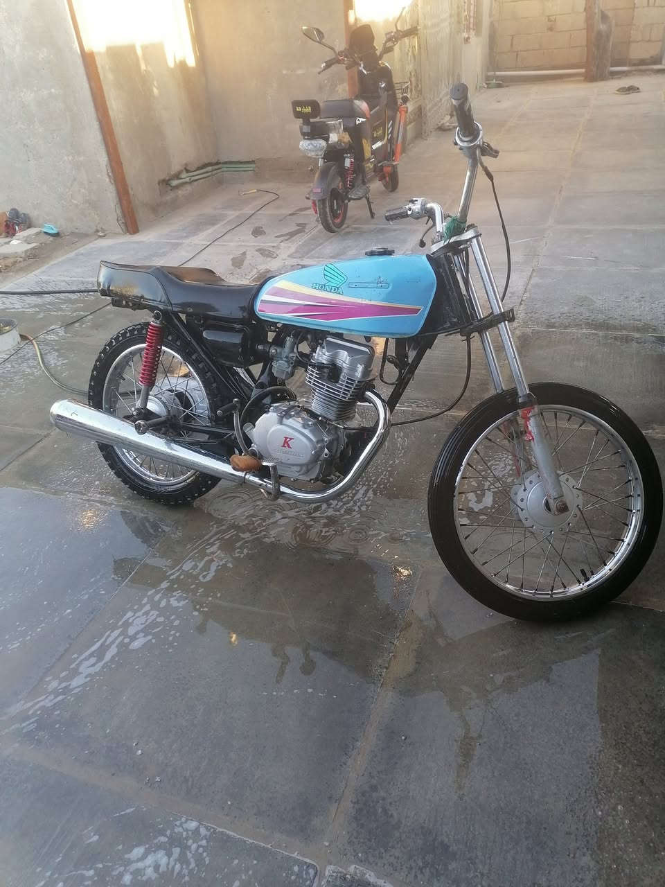 دراجه للبيع19 وراق صولي مكينه خرسه دبلات شغاله سعرها425 مكاني نصر***********
