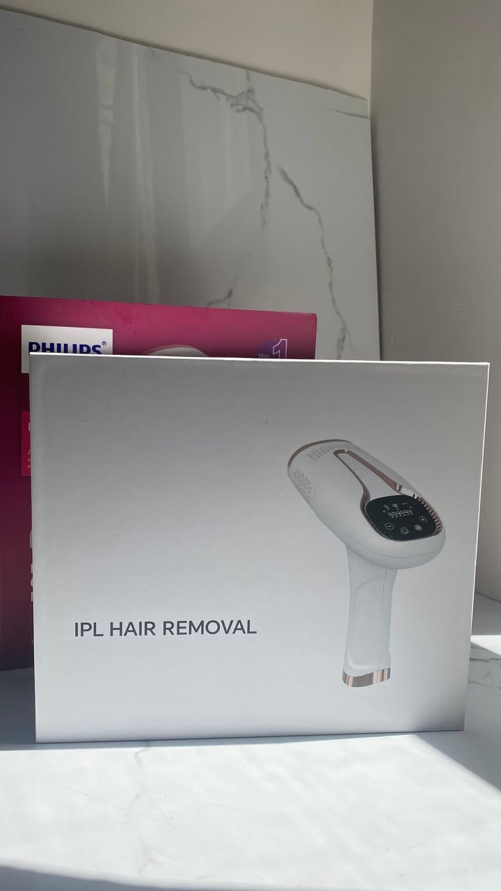 جهاز Philips Lumea لإزالة الشعر بتقنية الضوء النبضي المكثف (IPL).يتميز الجهاز بـ 5 مستويات طاقة قابلة للتعديل لتناسب أنواع البشرة المختلفة.تعد الشركة بتقديم نتائج تدوم حتى 6 أشهر من نعومة البشرة بعد الاستخدام المنتظم.يحتوي الجهاز على شاشة LCD لمتابعة مستوى الطاقة وعدد الومضات المتبقية
ملاحظة قطعة وحدة متوفرة فقط


**إذا كنت صاحب هذا الإعلان وتريد حذفه لأي سبب، رجاءا أرسل رسالة إلى الدعم الفني**
