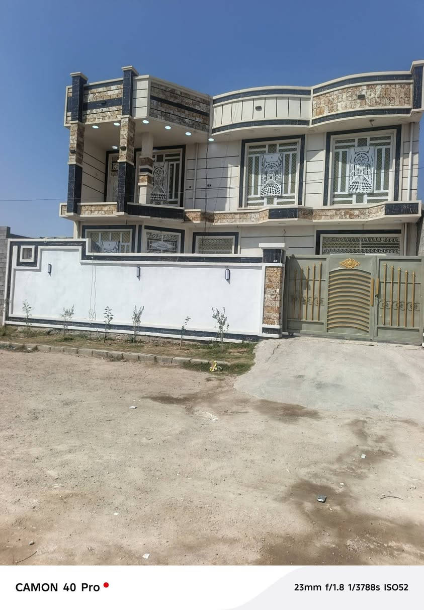 للبيع بيت عقد ومروج بيه وصل معامله في حي المختار قرب جامع عبدالسلام البياتي مساحه 190متر مكون من 4غرف نوم ومطبخ واستقبال
السعر ٥٥وبيه مجال
للاستفسار 
***********واتس
***********واتس
