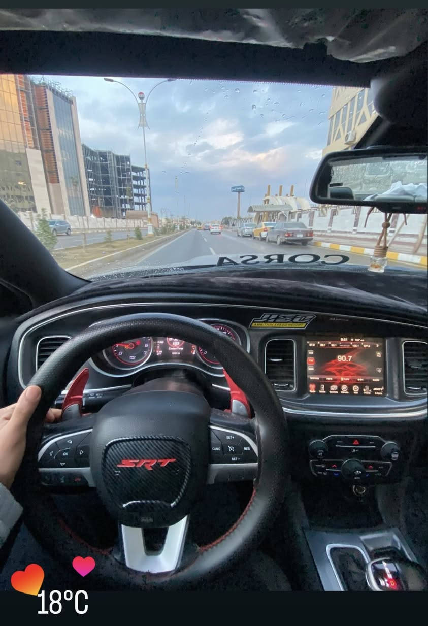 السلام عليكم 
جارجر Rt ماكس فول مواصفات فتحه 
v8 
السياره عليها اضافات هواي 
دباب سود صوت رعب 
برمجه فصله وفتح عقل 
لايت جديد وعليه اوركل متغير 
كت srt 
ثيماتsrt
بلكات شامبيون
شوتهn&k
وبيها بعد اضافات 
حادثها تبديل بنيد فقط 
السعر خاص 
07888 748 999
