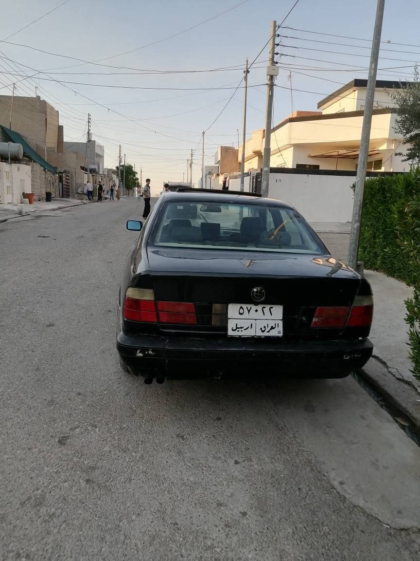 مؤدئل ١٩٩٠ برانه وه و وه ركه راني به شه رت بشت و بئشي جه مبي به قوه تي نيه فول فوله به س كئر حاديه ٥٢٥سه حري ٤٢ وه ره قه يه ١٥وه ره قه خرامه ي له سه ره باش ماحمه له خرامه وه رده كريه وه له هه ولئرم *********** به ناو كردن و وه كاله به شه رته أربيل, العراق
