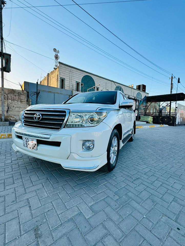 لاندكروز GXR 2012 معروفه مواصفاتهv6 
سيارة نظيفه ومرتبه ومال جناي ول صور تحكم  تاير نضيفه فيت بم  وقاعدة جديدة دسكات وفلنجات جدد طسته ناعمه كلش السيارة  بيه قطعتين صبغ وبارد بشي بسيط وقطعة مفتوحة السيارة كدامك تشوف وتفحص وتشلع عيوني💐سيارة كلش حلوة وناصبه مكاني (بغداد حي العامل ) رقمي *********** السيارة مناسبة بسعره مال بيع 298 وبيه شي بسيط وتشلع عيوني 
تحياتي 💐
