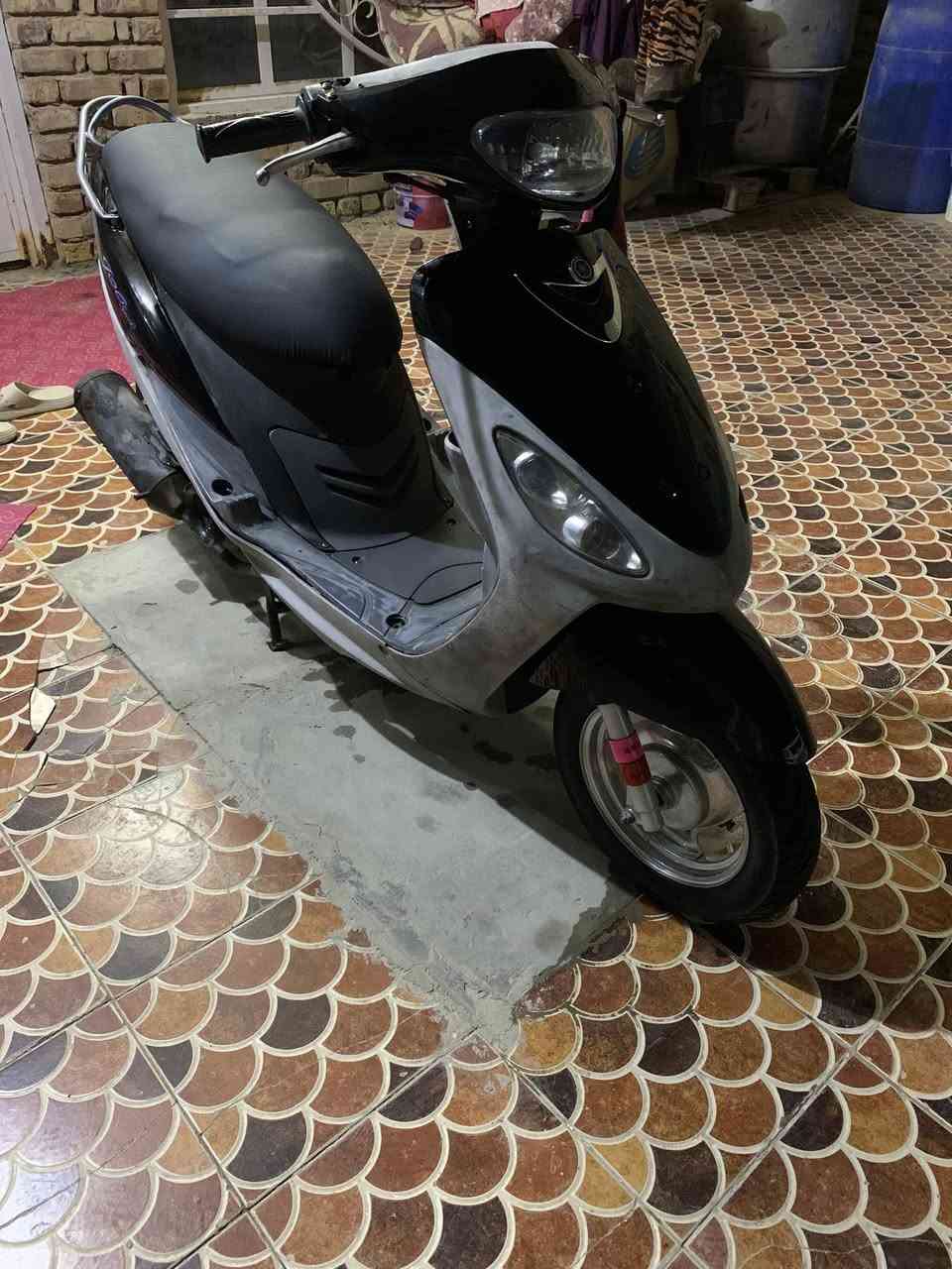 السلام عليكم دراجة ماكس منغولي للبيع دراجة كاملة شغالة سلف هندر كهربائيات كلهة شغالة دراجة مابيهة اي نقص كاملة السعر اتصل عل رقم ***********
