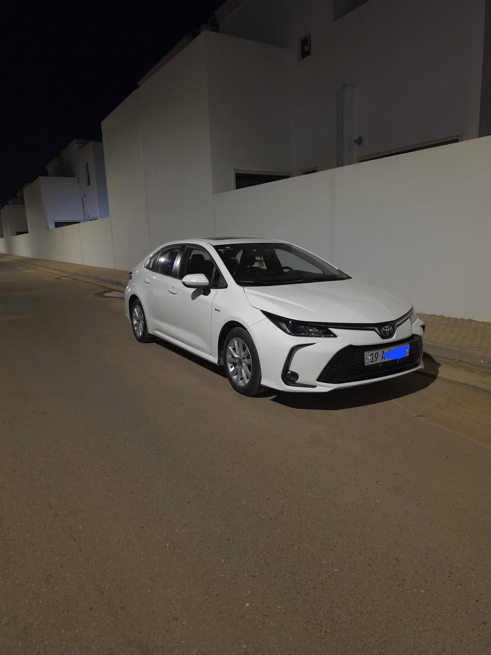 كورلا  2025  محرك 1800 هايبرد HEV
خليجي رقم كربلاء بسمي السيارة

ماشيه 22 الف بحالة زيرو سيارة جديده

❇️محرك 1800 هايبرد شحن ذاتي 

❇️بصمه + دخول ذكي 

❇️هاندر بريك بصمه + اوتو هولد

❇️رادار امامي 

❇️سياقه اليه 

❇️تبريد قطعتين 

❇️تبريد بيانو شاشه 

❇️شاشه ابل كار بلي + كامره خلفيه دواره 

❇️مانع نزلاق + مود درايف +  ايفو مود 

❇️6  ايرباك

❇️حساس لايت كامل اوتو عالي ناصي اوتو + حساس ظغط اطار 

❇️تحكم سترين كامل فول 

❇️لايت زينون + لد صباحي + 

سيار مكفول كفاله عامه 

***********
عنواني كربلاء المقدسه
