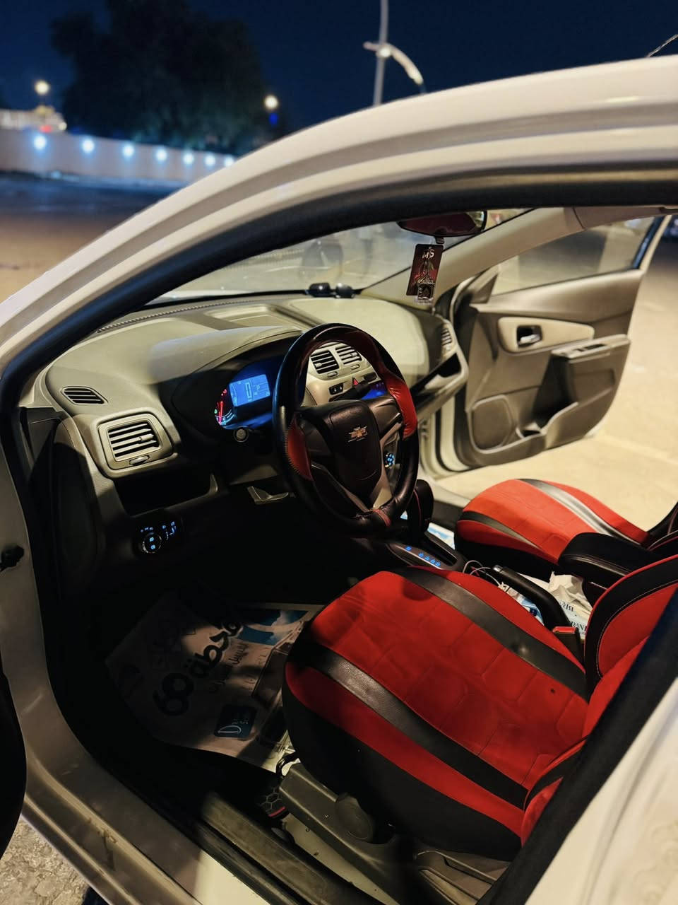 لسلام عليكم .. للبيع شوفرليت كوبلت موديل 2016 نضيفه محرك اقتصادي 1500 زنجيل المرغوب ، كير اتوماتيك. تبريد تدفئة كلها شغاله ونضيفه  . السيارة بإسمي ، 
مكاني بغداد الكاظمية للإستفسار مراسله الصفحة . 
او الإتصال على الواتساب ( ***********)  

السعر : 98$
