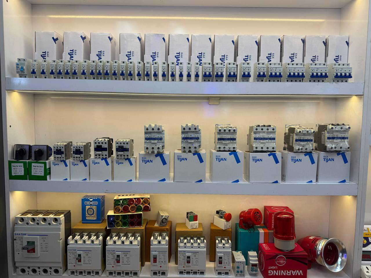 السلام عليكم 
جوزات من ماركة تيجان عالي الحساسية 
مهتمون ب ادق التفاصيل 
تجدوها عند الموزع الوحيد في العراق 
محلات السيد ضرغام العذاري لتجارة المواد الكهربائية
في النجف شارع المدينة مقابل عمود رقم 17


**إذا كنت صاحب هذا الإعلان وتريد حذفه لأي سبب، رجاءا أرسل رسالة إلى الدعم الفني**