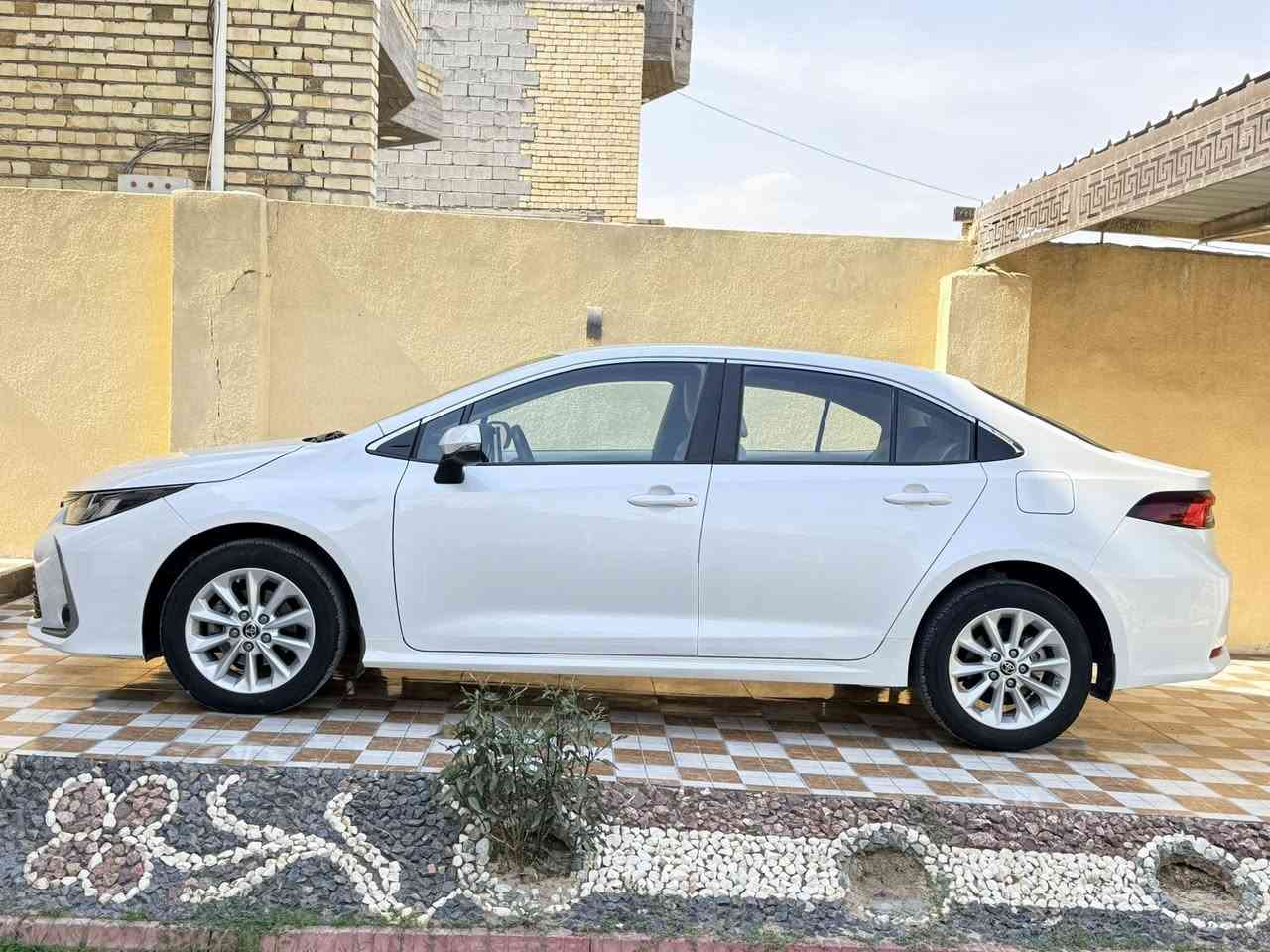 السلام عليكم 
كورلا 2022 خليجي شركه ساز 
مكفوله كفاله عامه عدا بارد بسيط مأشر عليه بالسونار وبعد سونار صار عندي شخط بالجاملغ الخلفي دكيته بارد كد شبر والباقي كفاله 
رقم اربيل الدولي تحويل مباشر 
فول مواصفات عدا الفتحه 
سياره جديد محرك كير صدر كله ع وضع الشركه 
ماشيه 95 الف حقيقي 
السعر 160 بيه مجال بسيط 
اللاستفسار اتصال ع الرقم ***********
العنوان الفلوجه
