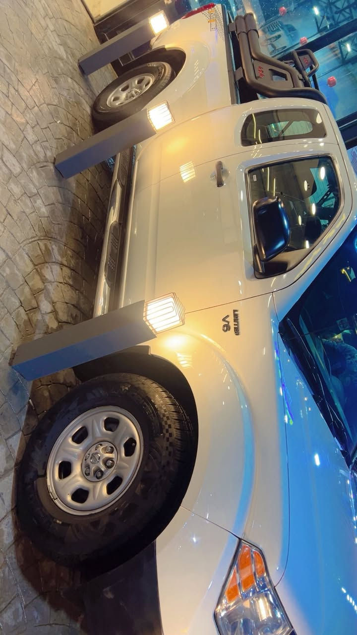 مديل 21 
السعر 120 قفل 
صبغ بنيد وجاملغ 
مكانهه الاعظميه 
***********
