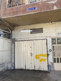 محل للأيجار موقعه علشارع كراج الاسدي مقابيل ابو عمر البنجرجي نظيف وكام...