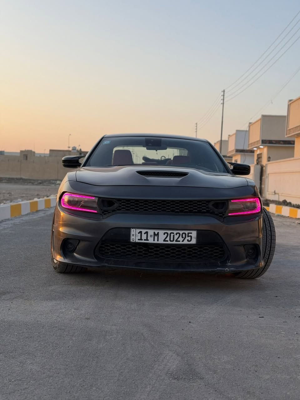 جارجر sxt 
مديل.  2019  اصل
سياره جديده ونضيفه 
ماشيه 80 الف حقيقي 
سياره ستخدام شخصي ما مشتغله خط
سياره جاهزه مكينه وكير وحداديه 
تخم ويل نجمه تو سايز جديد قياس 20
تخم تاير جديد 
سياره عليه ادامه وبرمجه كامله 
لايت LED   عدسات 
لد متغير 
حادثه جاملغ وبنيد تبديل وجاملغ الخلفي وباب  كلير فقط 
رقم بغداد وسنويه جديده باسمي 
ب 185 
***********
