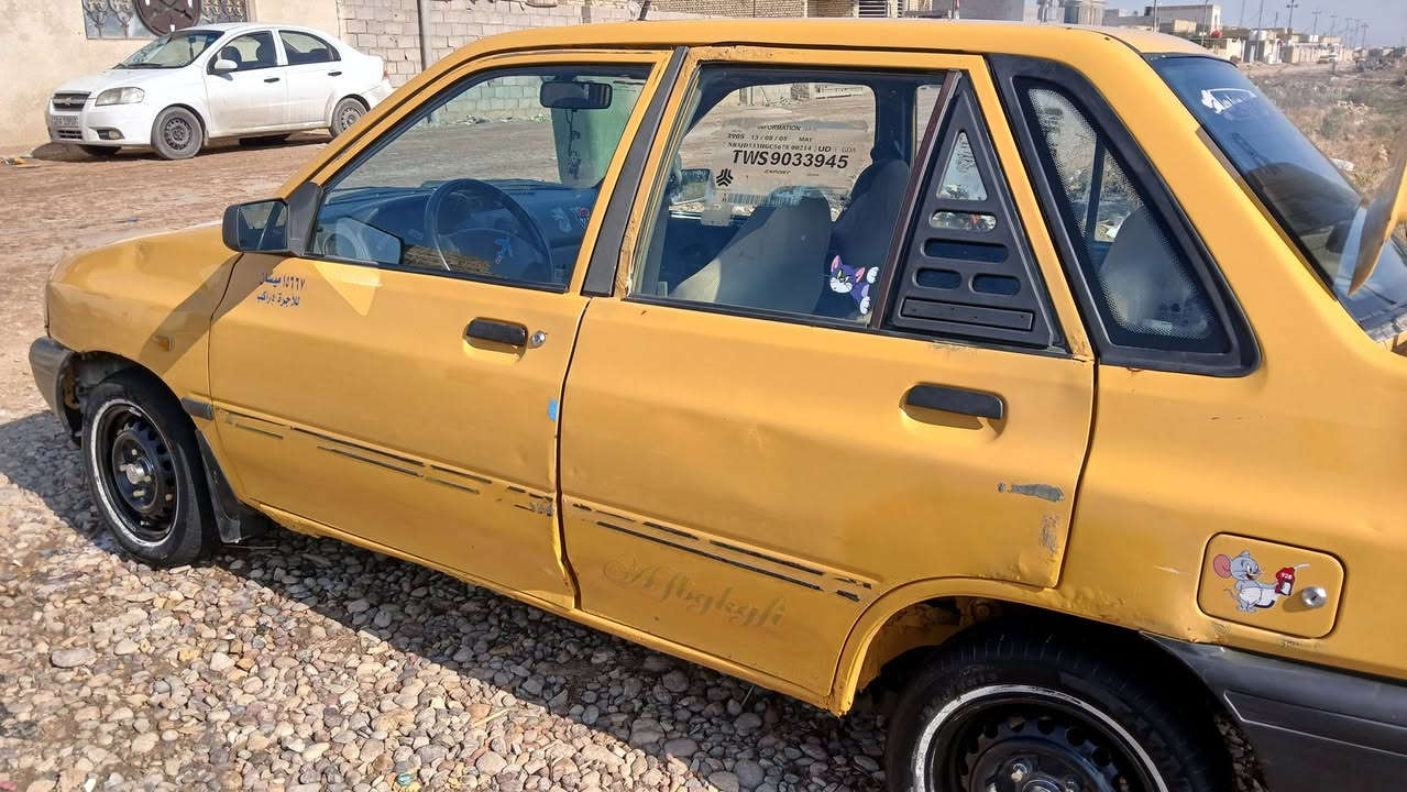 السلام عليكم ورحمة الله 
سايبه 2012
سنوية ل ٢٠٢٣ 
مصفره هيئة وغرامات 
مكينه بيها بداية دخان
كير مكفول تبريد شغال 
مكانها الجمعيات 
السعر ٢٢ وبيها مجال 
***********
