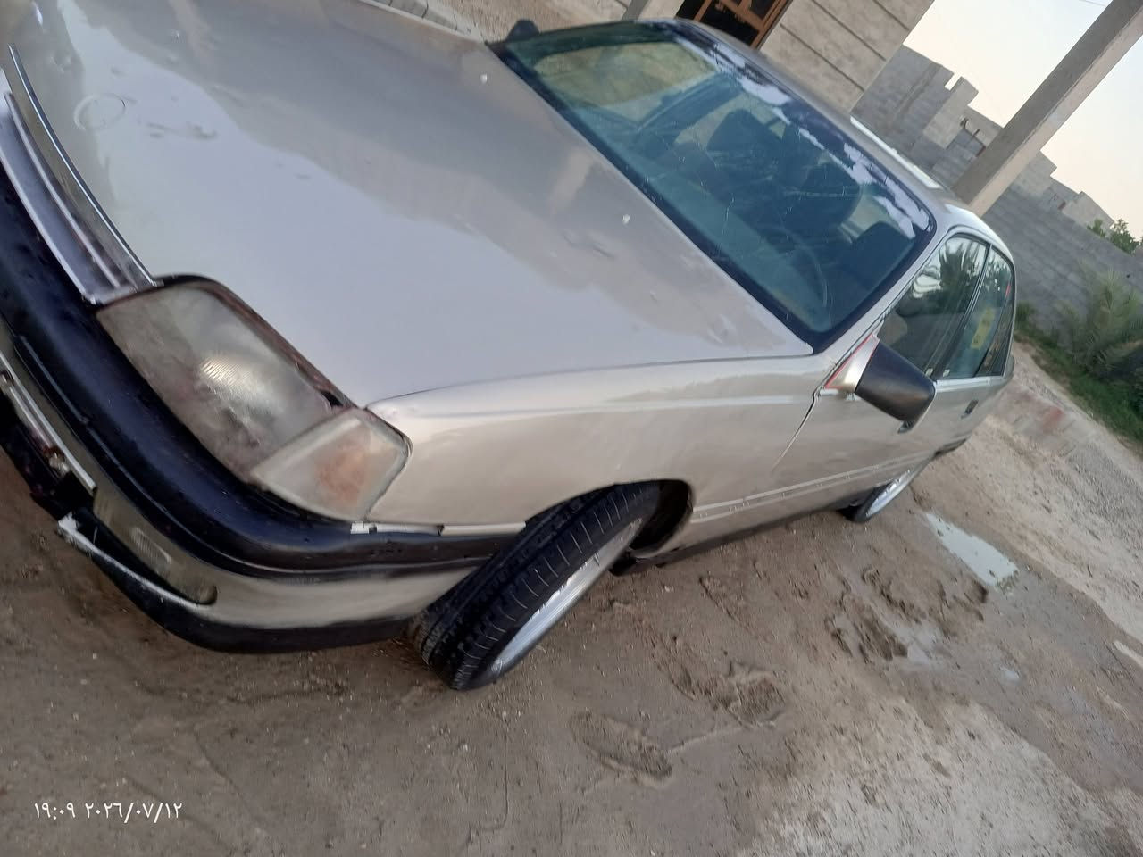 السلام عليكم وبل 88 كير مكينه اكسن مكفولات صدر تعبان ولباقي كدامك تحويل مباشر مكان عامريه الصمود ***********السعر 20 وبيها مجال
