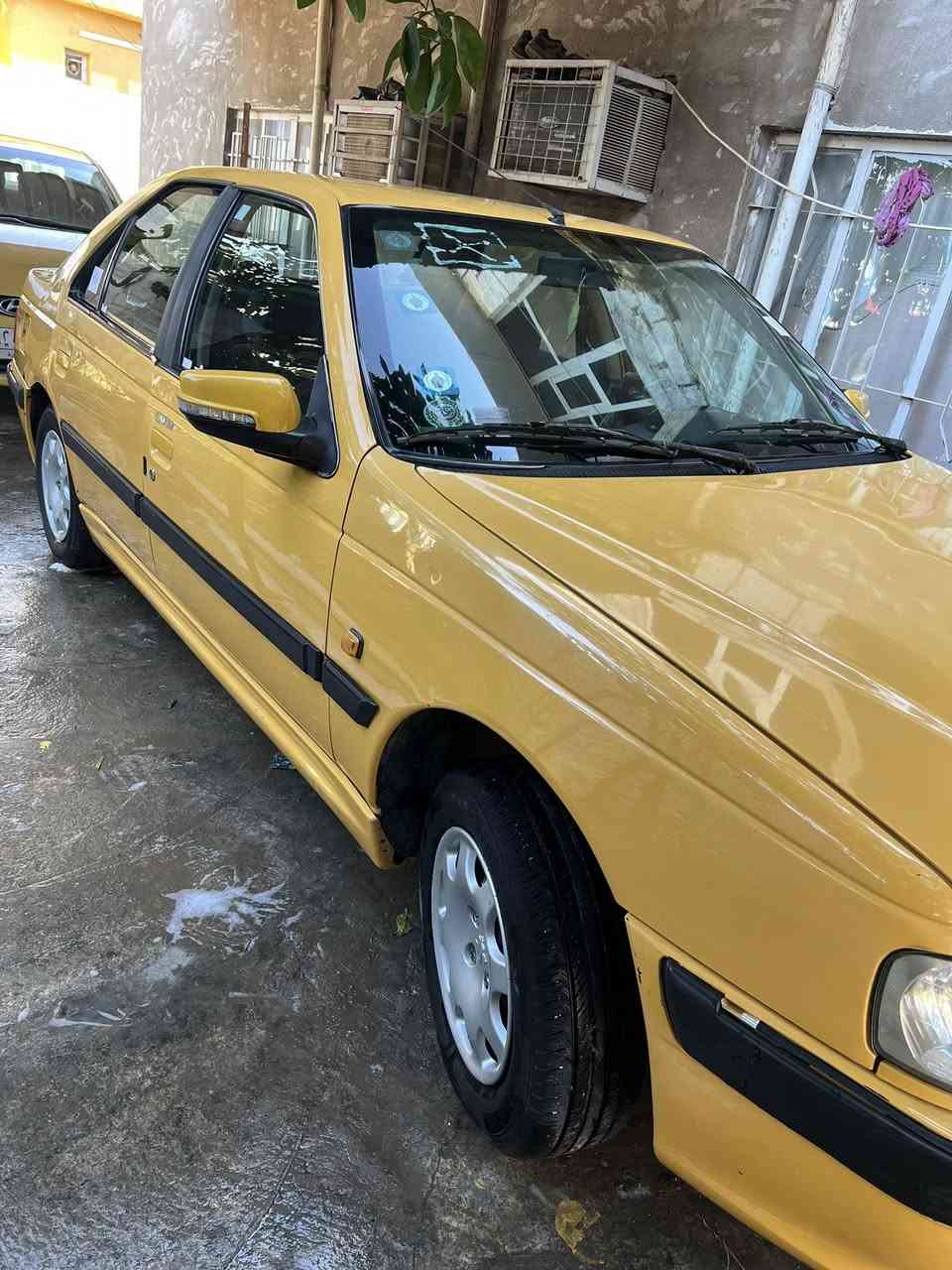 السلام عليكم 
بيجو بارص 2015 كير مكفول محرك مجفت جديد 
ما بيها غير الضربه الموضحه بالصوره ومبدل قبق الجنطه باب الجنطه المضروب موجود تبريد نقصه بس الڤان تخم تاير جديد حداديه خير من الله كهربائيات كلهه شغاله لايت العالي زنون سياره نصبتها حلوه السعر 44$ وبيها مجال مكاني بغداد شاطئ التاجي الطي قرب جسر المثنى   ***********
