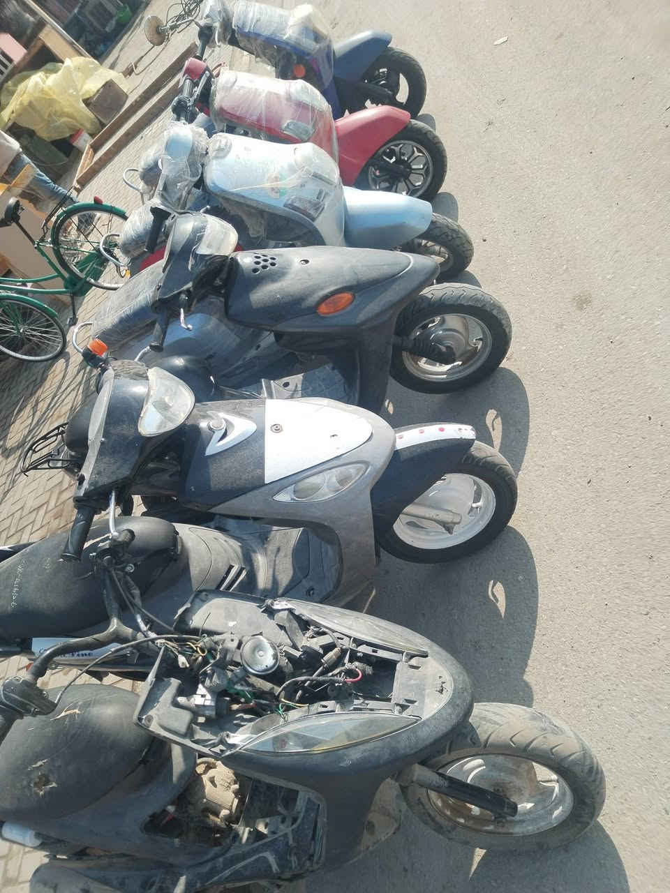 توفرت كافت انواع دراجات ماكس بوليسي مصطره عدد3 ماكس منغولي وبيجي وعدله حربيه سماوه خشابه مقابل سفان محل علاوي ابن محمد رقمي *********** واتساب شراي يجي للمحل ويدلل
