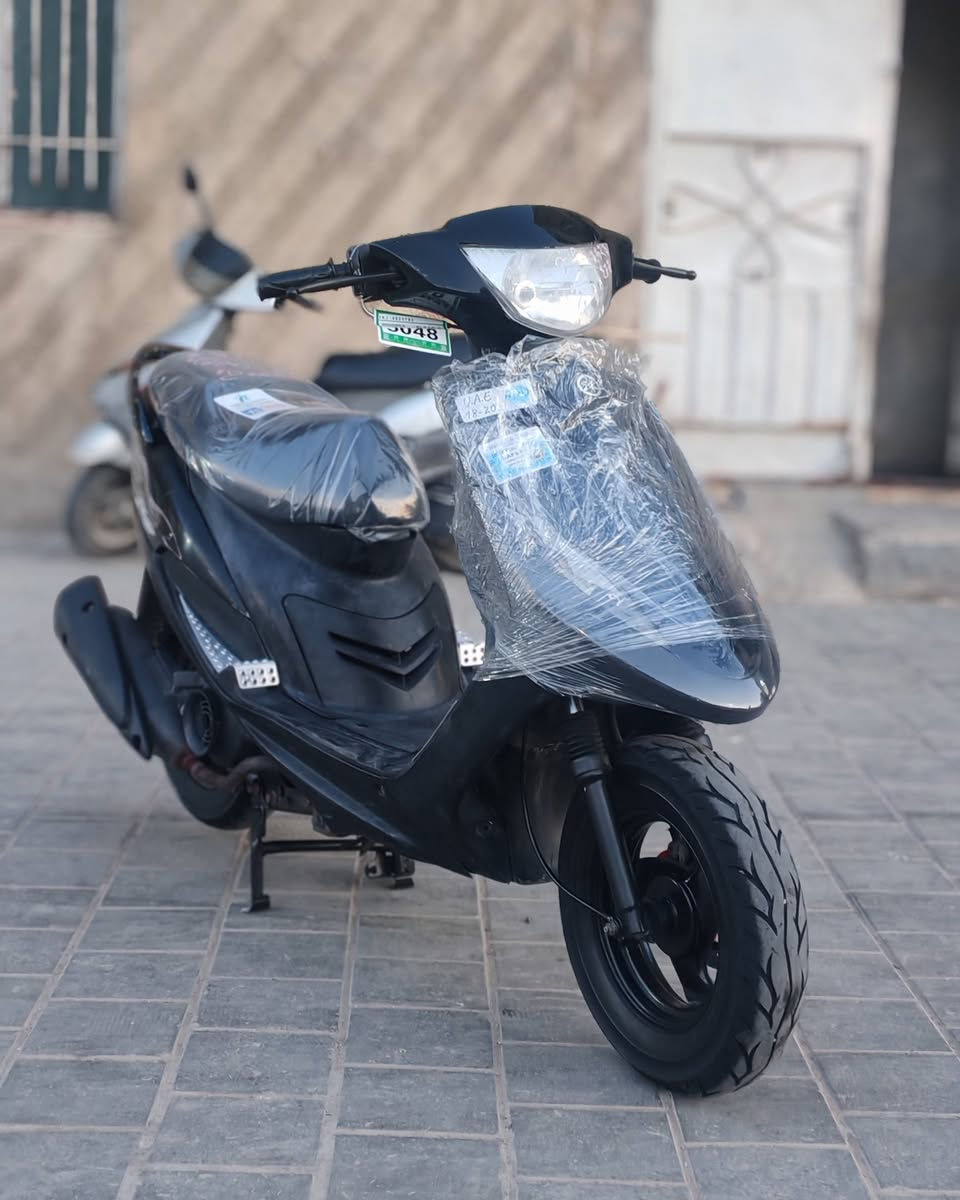 السلام عليكم 🤗🤭
دراجة ماكس عدلة للبيع دراجة بلادية وجديدة خير من الله كلة شغال سلف هندر كهربائيات كلهة شغال دهن جديد تايرات ختم واحد جيب فيتر وفحص عنوان مدينة الصدر للاستفسار (***********)...
