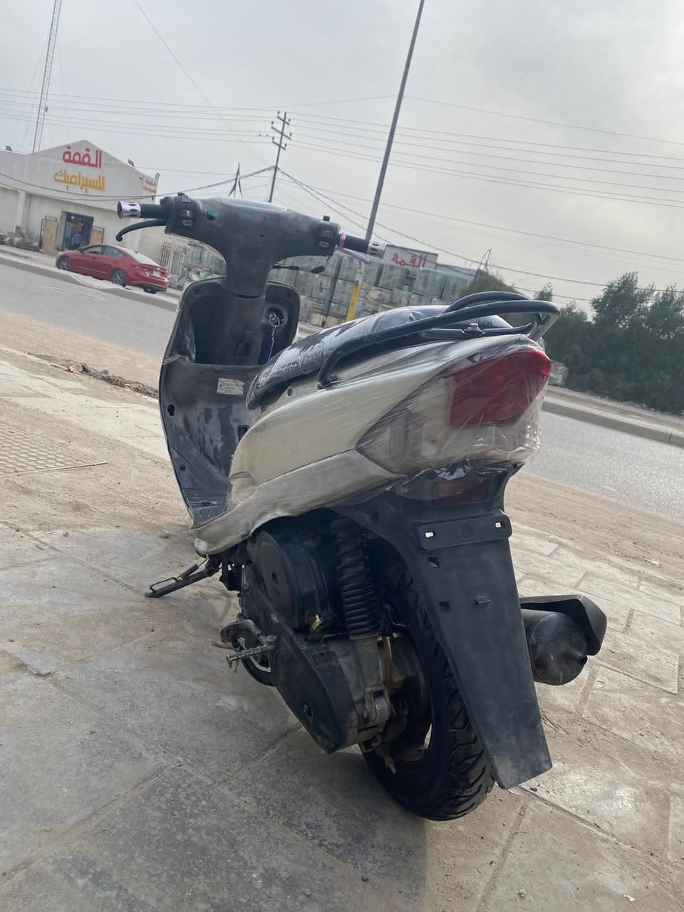 ماكس منفولي 120 دراجه شغاله هندر وسلف لايت عالي ناصي هورن كفرات مختمه السعر 300 للبيع فقط مكاني بغداد السيديه ***********
