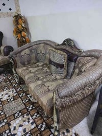 طقم كنب • مستعمل شوية • جانب الأيسر حي سلام