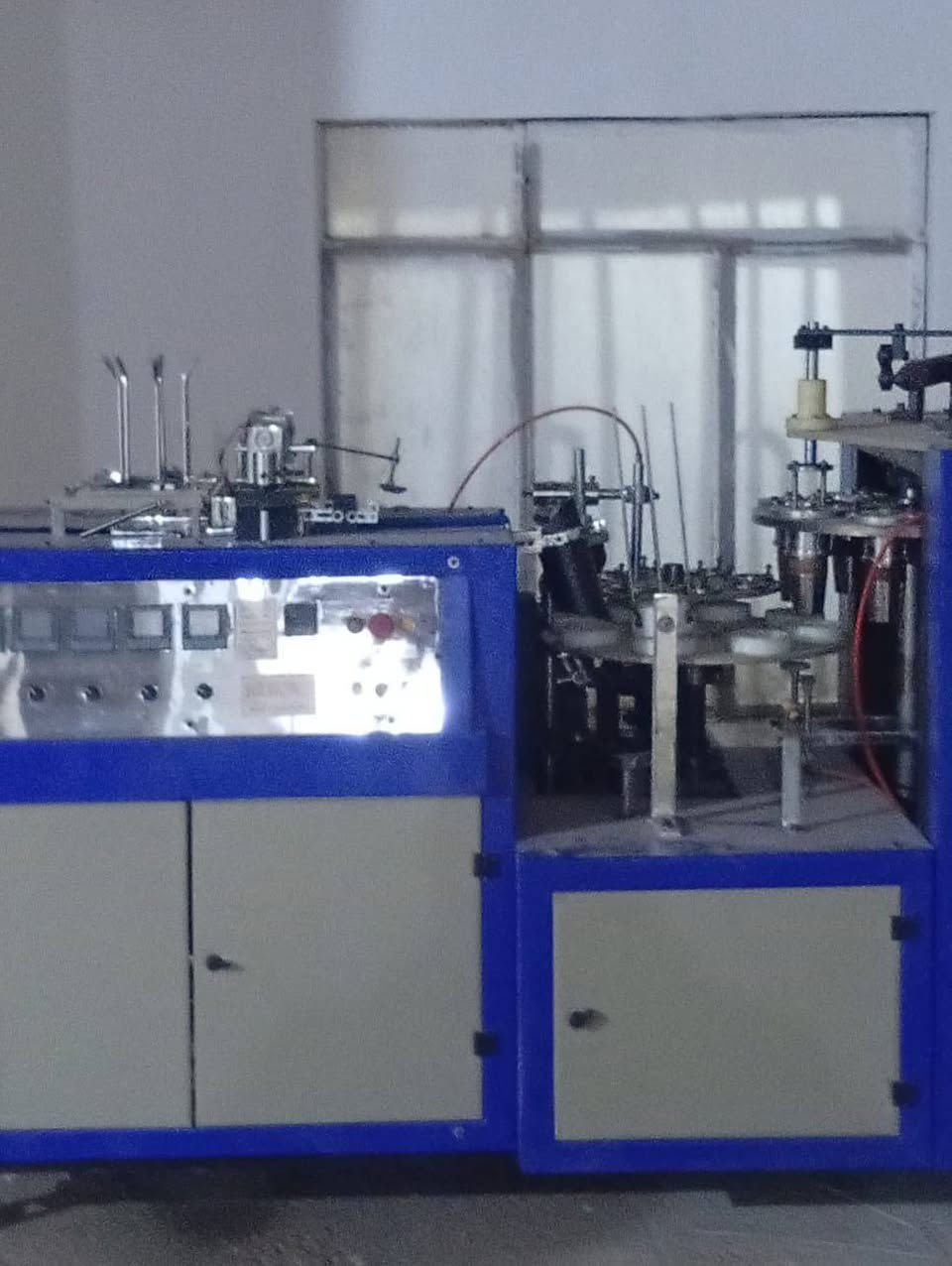 مكينه صناعه كوب و مواعين بلاستيك للبيع ايراني غير مستخدمه السعر 18 الف دولار ,,,,27مليون عراقي
 المكان كربلاء


**إذا كنت صاحب هذا الإعلان وتريد حذفه لأي سبب، رجاءا أرسل رسالة إلى الدعم الفني**