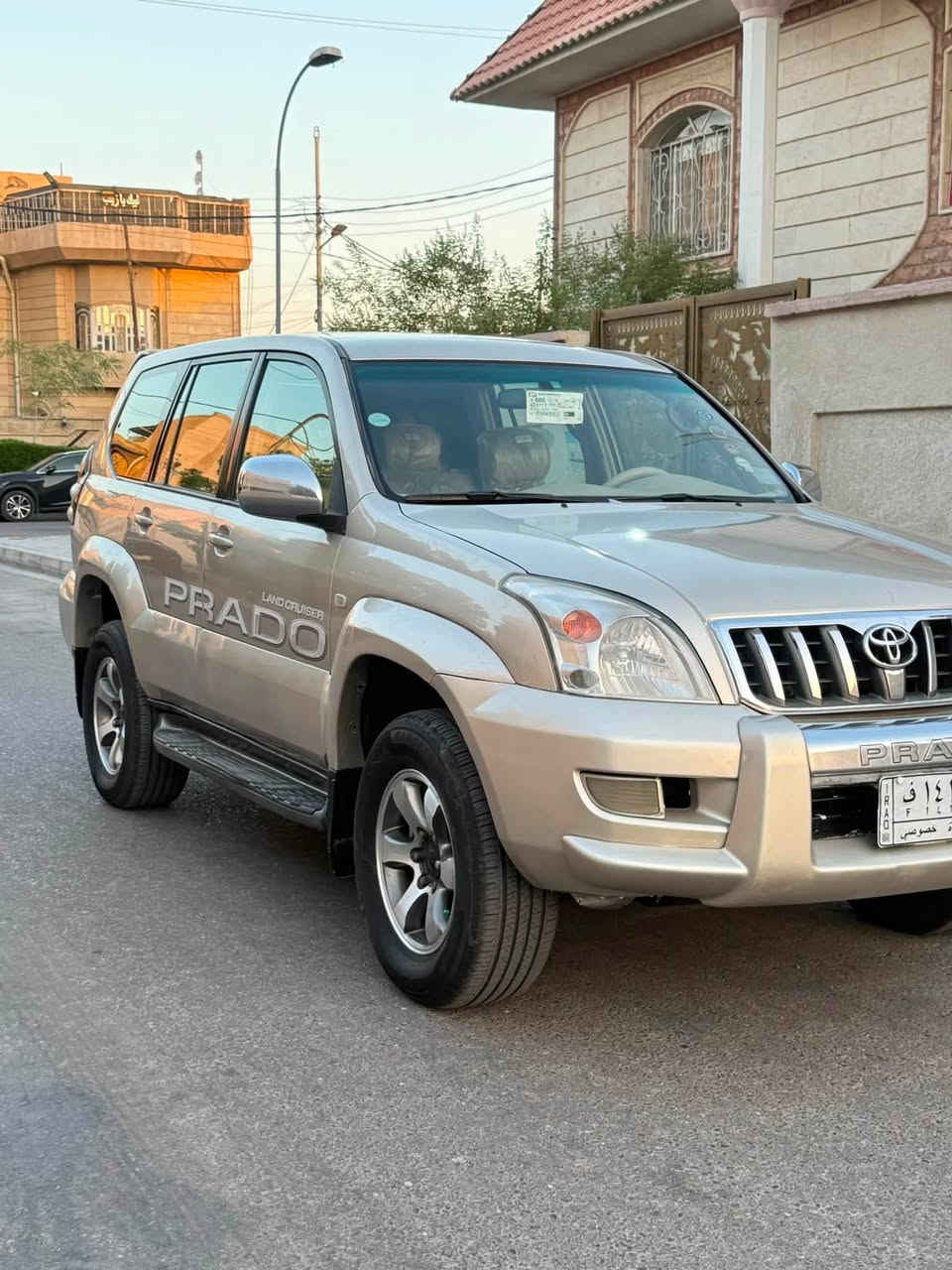 السلام عليكم خوان فضلا البيع فقط بصره
لان مستعجل ع بيعتها كلكم ع راسي ادمن وافق خويه

برادو 2006 مصبوغه عام جماليه
مكينه 6 سلندر جاهزه وكامله من كل التفاصيل
كير مكينه . حداده . تبريد ثلج 
7 راكب . تخم تاير كامل جواهه 
تحويل ثاني يوم مباشر . السياره تخبل وجاهزه 
العنوان . البصره القبله معرض الرافدين 
السعر . 133 وبيها مجال  
هاتف /  *********** 
.
