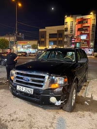 من رخصة الكروب   فورد اكسبديشن  فول واحد على واحد  سياره خير من الله ك...