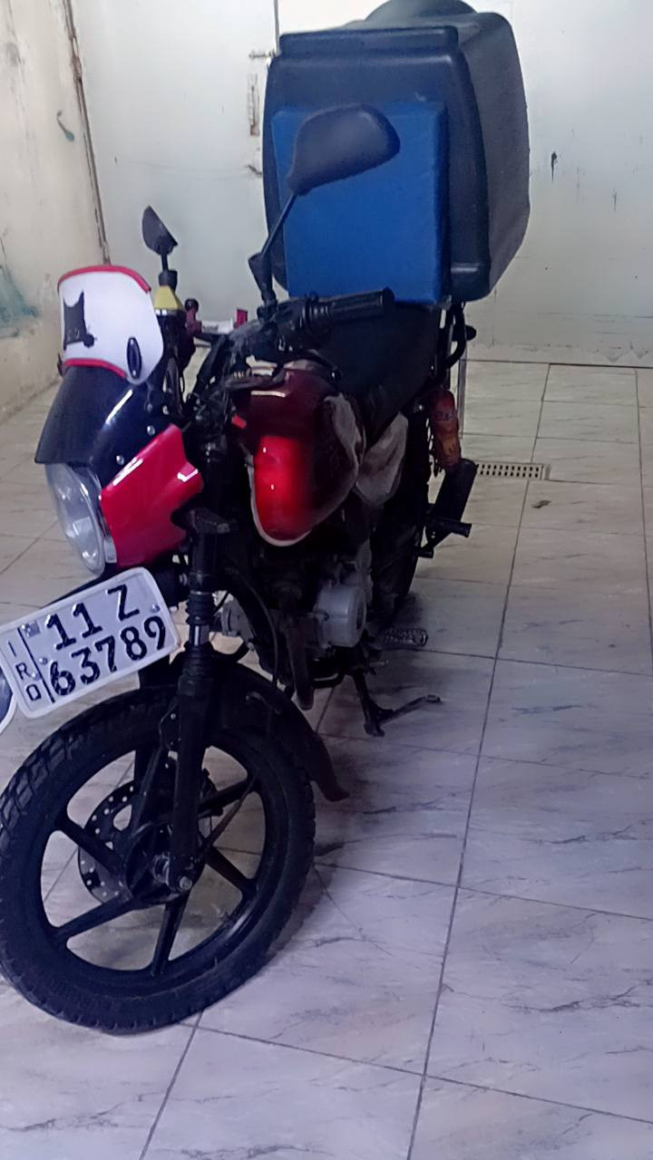 سلام عليكم دراجة بوكسر موديل 22 داخله بل 23 مرقم كفاله عامه مبدل بيهه بس سلندر ولباقي كفاله مكاني بغداد المحموديه رايده ب 2200 وبيه مجال قليل حك جيه


**إذا كنت صاحب هذا الإعلان وتريد حذفه لأي سبب، رجاءا أرسل رسالة إلى الدعم الفني**