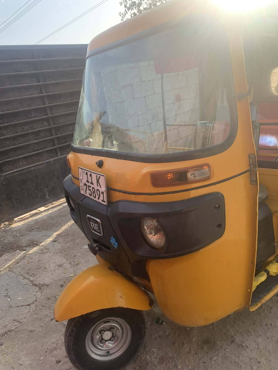 سلام عليكم تكتك 19 شهر 12 معمر بيه دوس الباقي كفاله لا ضربه ولا صبغ ميكنه تخبل لا تنقص ولا تبخر رقم بغداد نكليزي مكان  مقابيل مرور الحسينيه السعر خاص ***********
