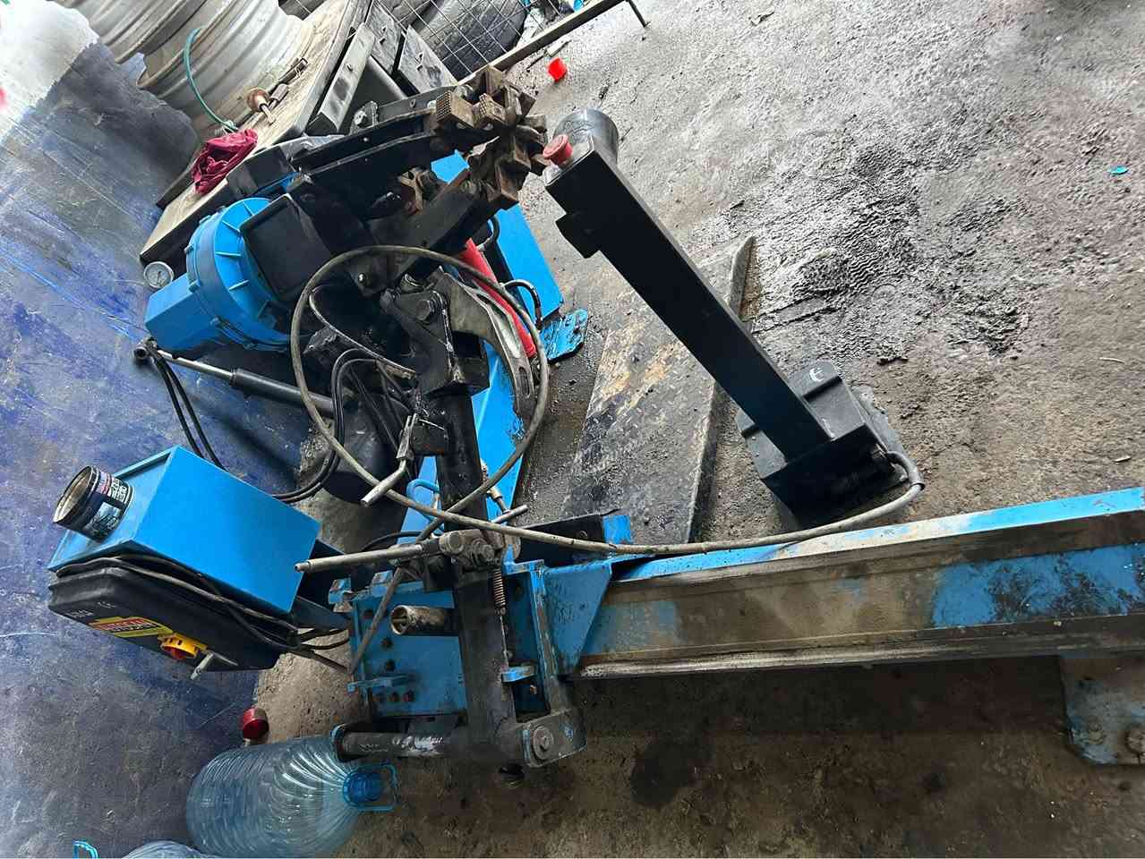 جیهاز تایەکردنەوە لەگەل پەمەکی هەوا ٥٠٠ تی لەگەل جەگەکی هەوا ١٢٠ تەنی لەگەل ٣ ویل بو فرۆشتن ٣٥ $ *********** أربيل, العراق
