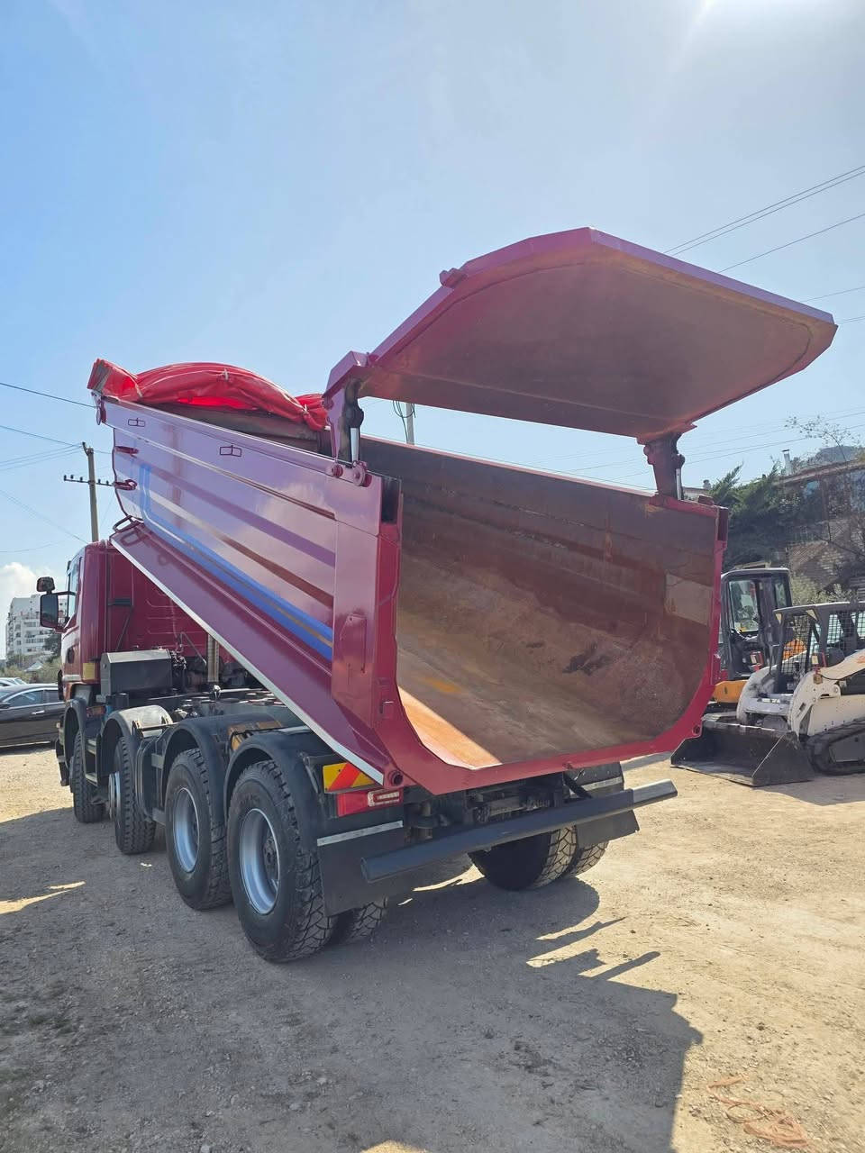 Scania R 500
سنة الصنع 2012
عداد 450.000 كم 
ناقل حركة يدوي
قوة المحرك 500 حصان 
عدد المحاور 4 
السعر 45 الف دولار 
Man 41.500
سنة الصنع 2018
عداد 340.000 كم 
ناقل حركة يدوي 
عدد المحاور 4 
السعر 60 الف دولار 
Mercedes banz
Actros 4146
سنة الصنع 2009
عداد 490.000 كم 
ناقل حركة أوتوماتيكي 
عدد المحاور 4 
السعر 55 ألف دولار 
شامل كمرك ضريبة شحن 
مدة الوصول 25 يوم بعد الحجز


**إذا كنت صاحب هذا الإعلان وتريد حذفه لأي سبب، رجاءا أرسل رسالة إلى الدعم الفني**