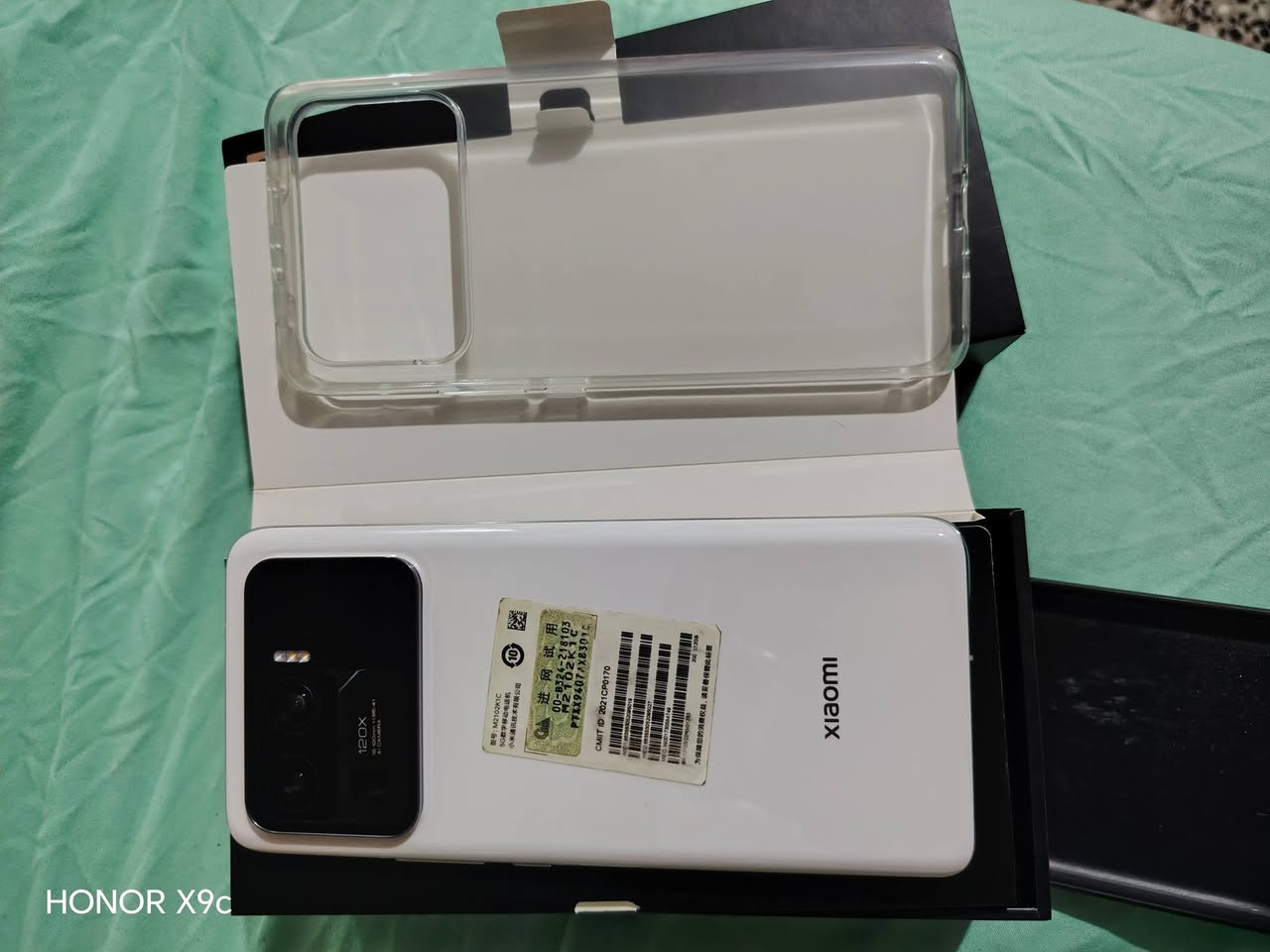 Mi
11الترا غني عن التعريف ذاكره ٥١٢ النسخه العالميه بعده بالجيس شاحنه ١٢٠ واط كارتونته وياه شرط حتئ الكفر الشفاف يجي وياه بعده بالجيس مالته مكاني بابل ناحيه النيل  السعر ٤٠٠ وبيه مجال قليل
الشراي يتصل وبخدمته ***********
