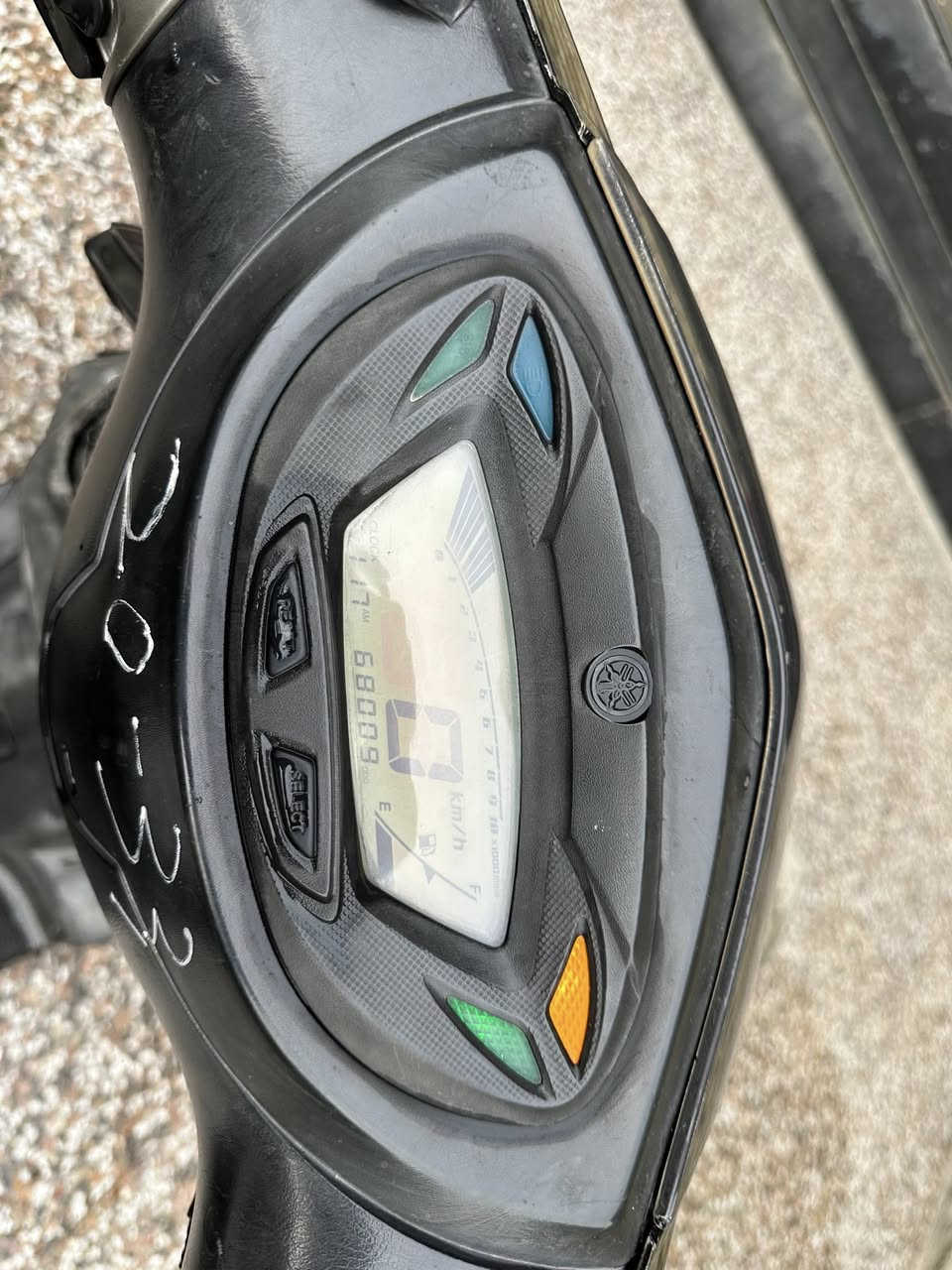 اسلام عليكم GTR ياباني نوزل سكليتر خطين لدراجه مكفوله كفاله عامه من تاير لتاير لدراجه  بيهة زينون عالي ناصي رماش سكنات رماش  لدراجه ناشفه بعد احله من صور سعر 750 مكاني بغداد العبيدي ***********
