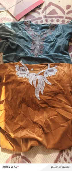 السلام عليكم  تصفية مجمع عندي شلعه بديات بيهن بل ١٠٠ قطعه مشكل دشداشه قديفه بيهن ١٠ قطعه
وبجايم بيهن ٥٠ قطعه مشكل والاطفال هم مشكل وشحاطه كعب بيهن ٢٠ قطعه ابيعه شلعه وحدا هاذا رقمي واتساب ***********
