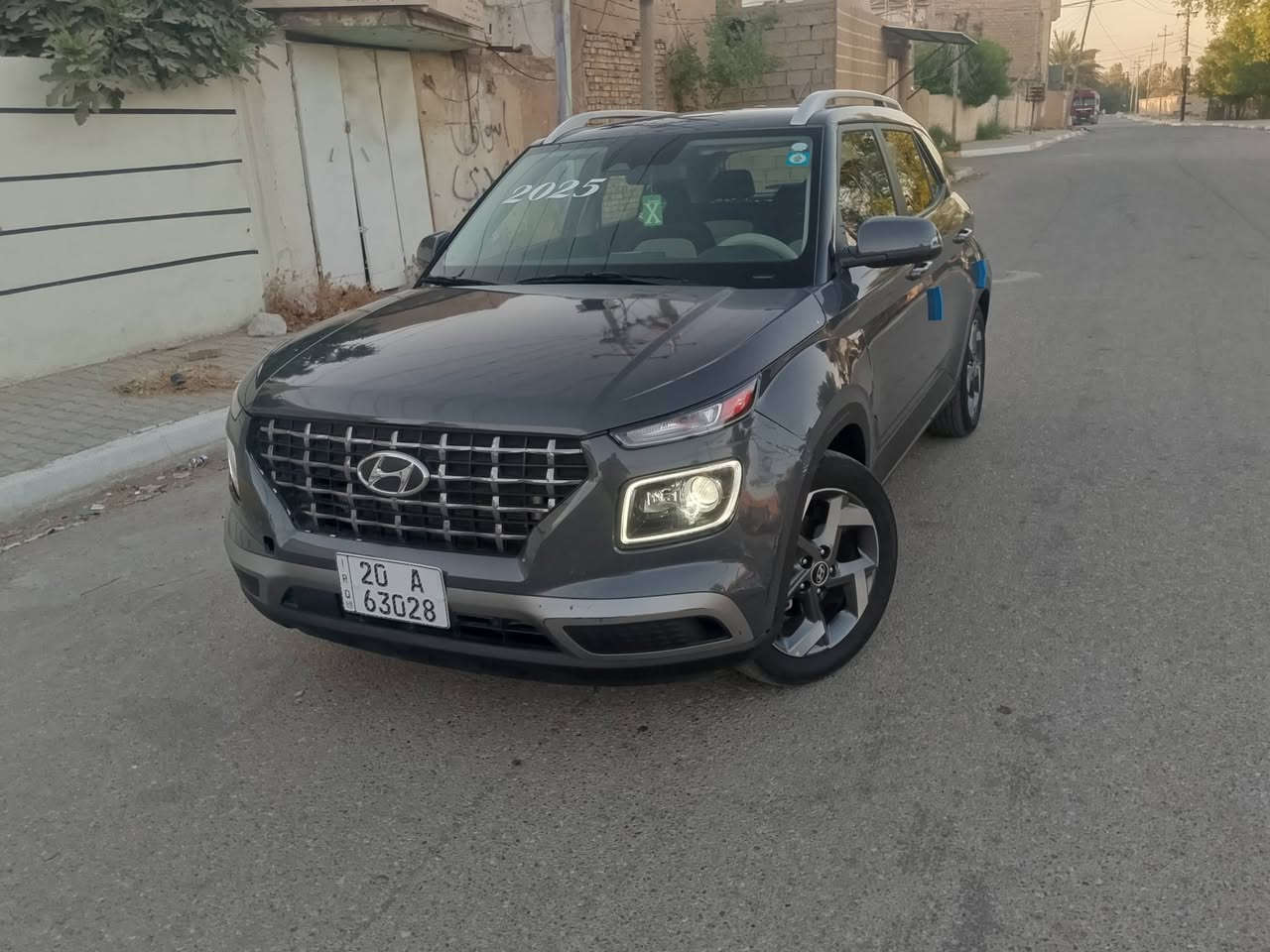 هونداي فينو 2025 فول عده الفتحه
رقم ديالى 
.ضرر بنيد مبدل فقط وجامرلغ بي بارد 

لون سمنتي 

ماشيه 12000كيلو 

السعر 124وبيها مجال بسيط 

مستعجل مستعجل 

***********
