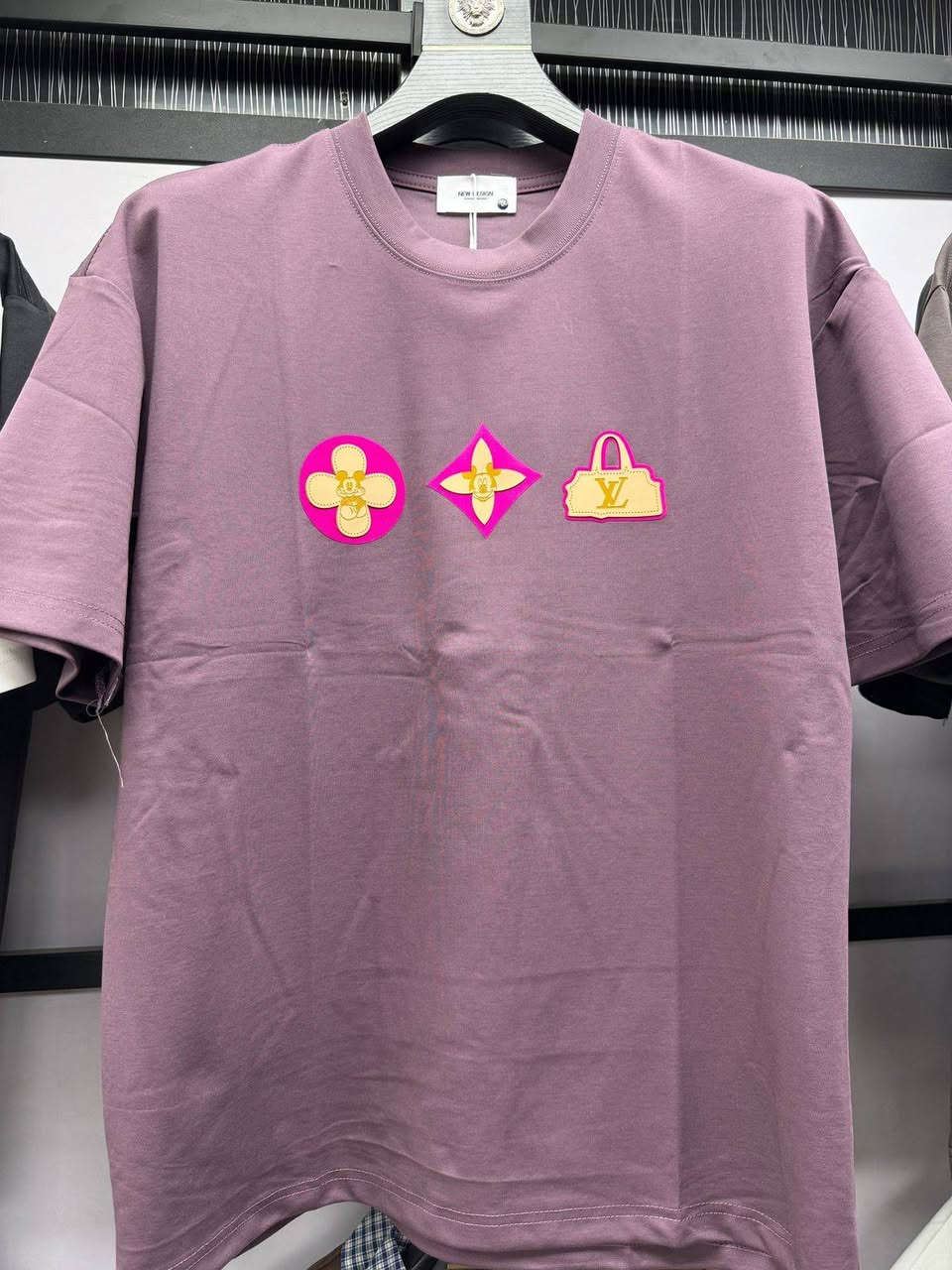 بدي صيني ماستر كوالتي ماركات

قياس XL  -- 3XL

الدرزن 12 قطعه ب125 الف


**إذا كنت صاحب هذا الإعلان وتريد حذفه لأي سبب، رجاءا أرسل رسالة إلى الدعم الفني**