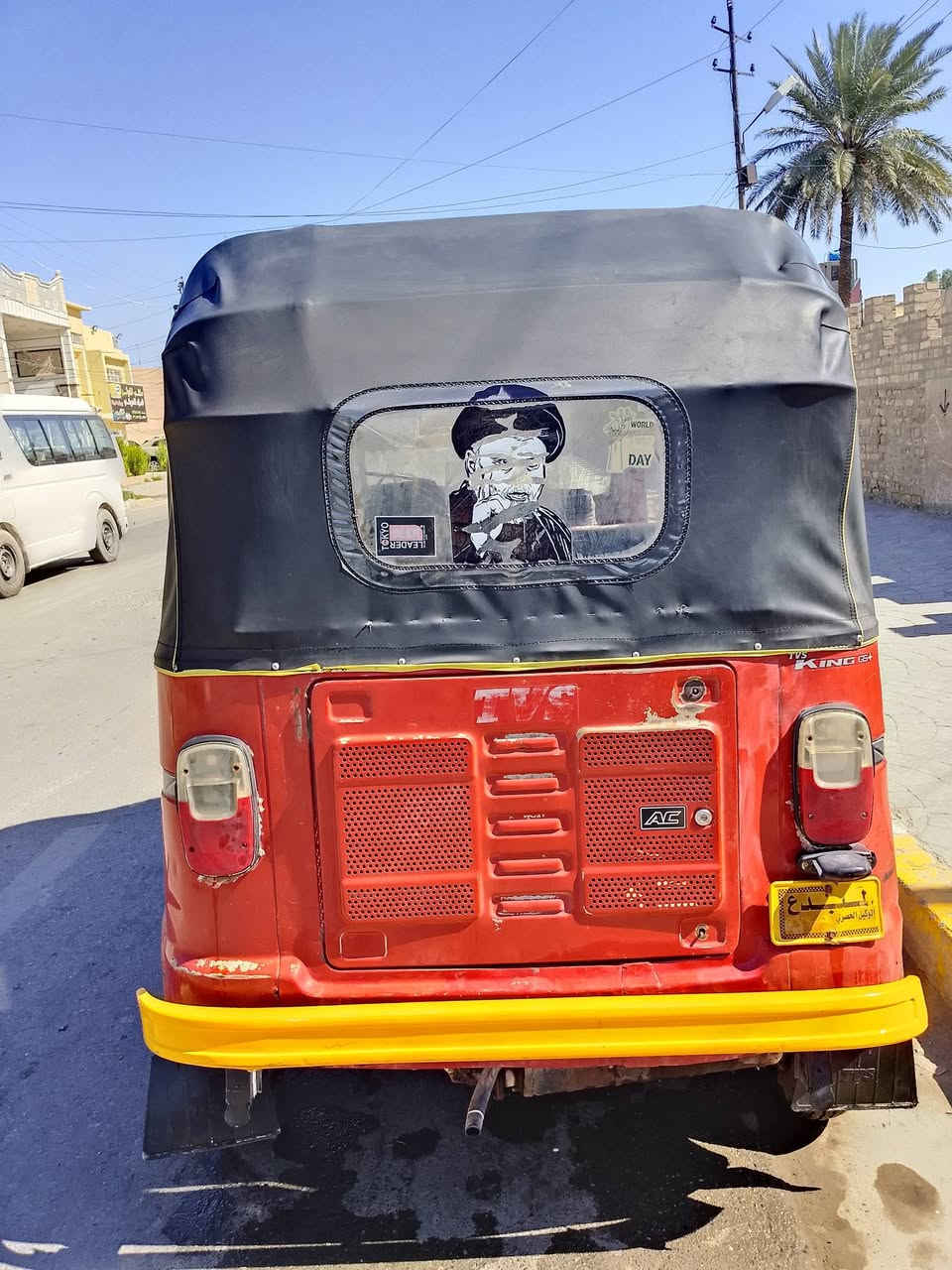 السلام عليكم 18شهر12اوراق جاهزه من كلشي اي نقص مابيه كهربائيه كله شغاله بيه مكينه 21تكتك ربع ماذب عليه 2900بغدادالدوره متواجد ع فيس ***********
